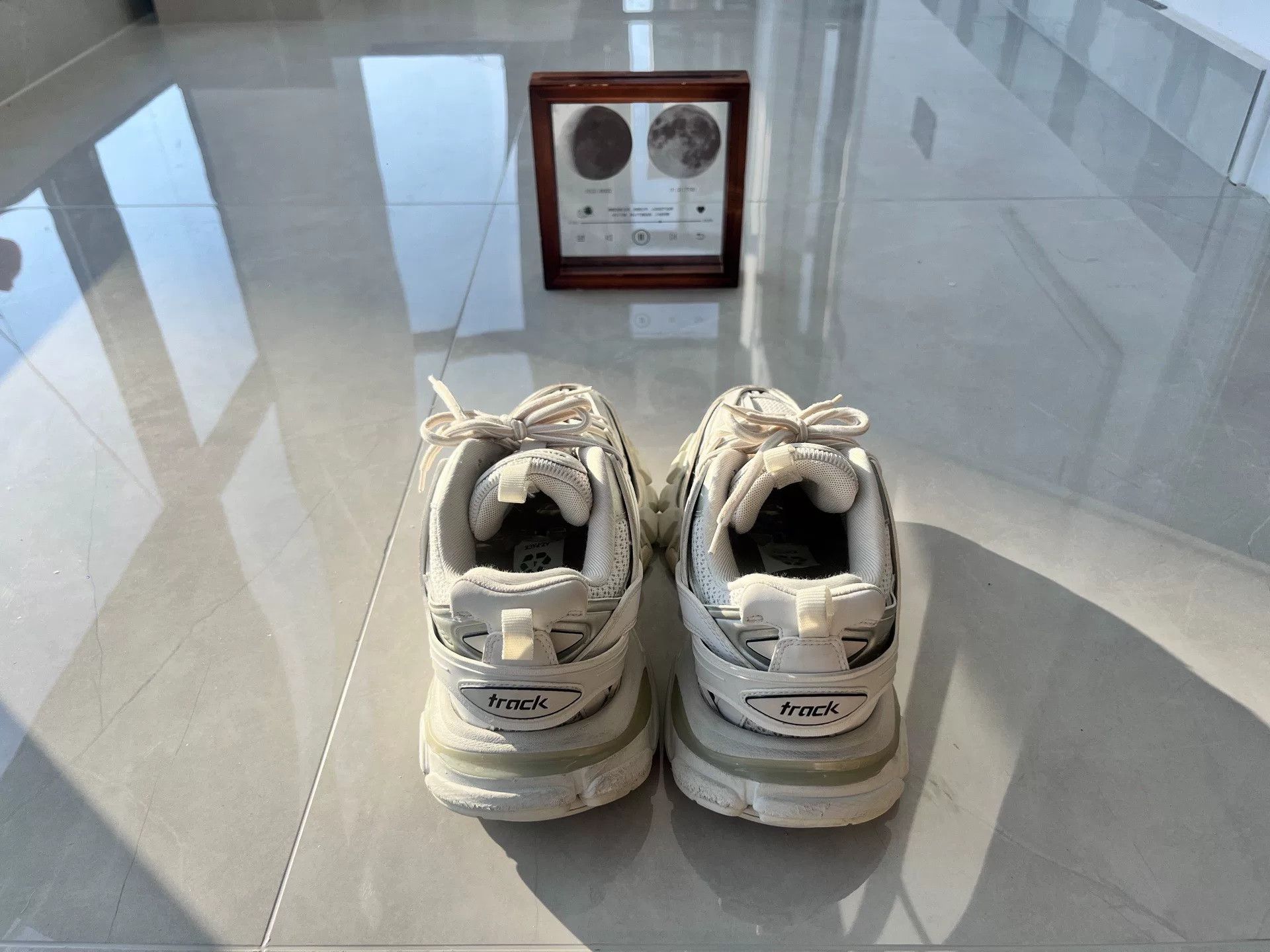 Balenciaga Balenciaga White Lowtop Sneakers 8 Men Size US 8 / EU 41 - 5 Thumbnail