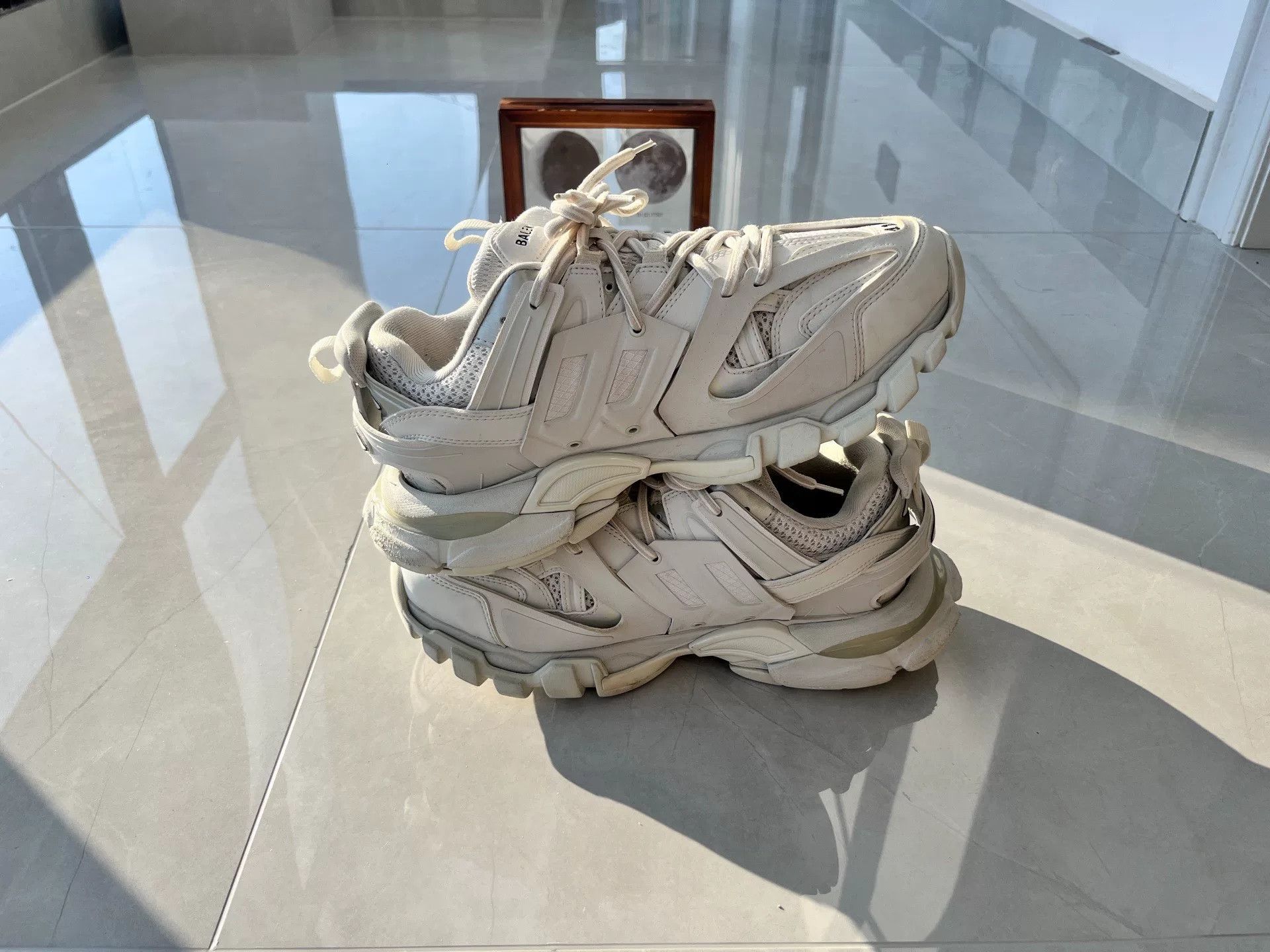 Balenciaga Balenciaga White Lowtop Sneakers 8 Men Size US 8 / EU 41 - 3 Thumbnail