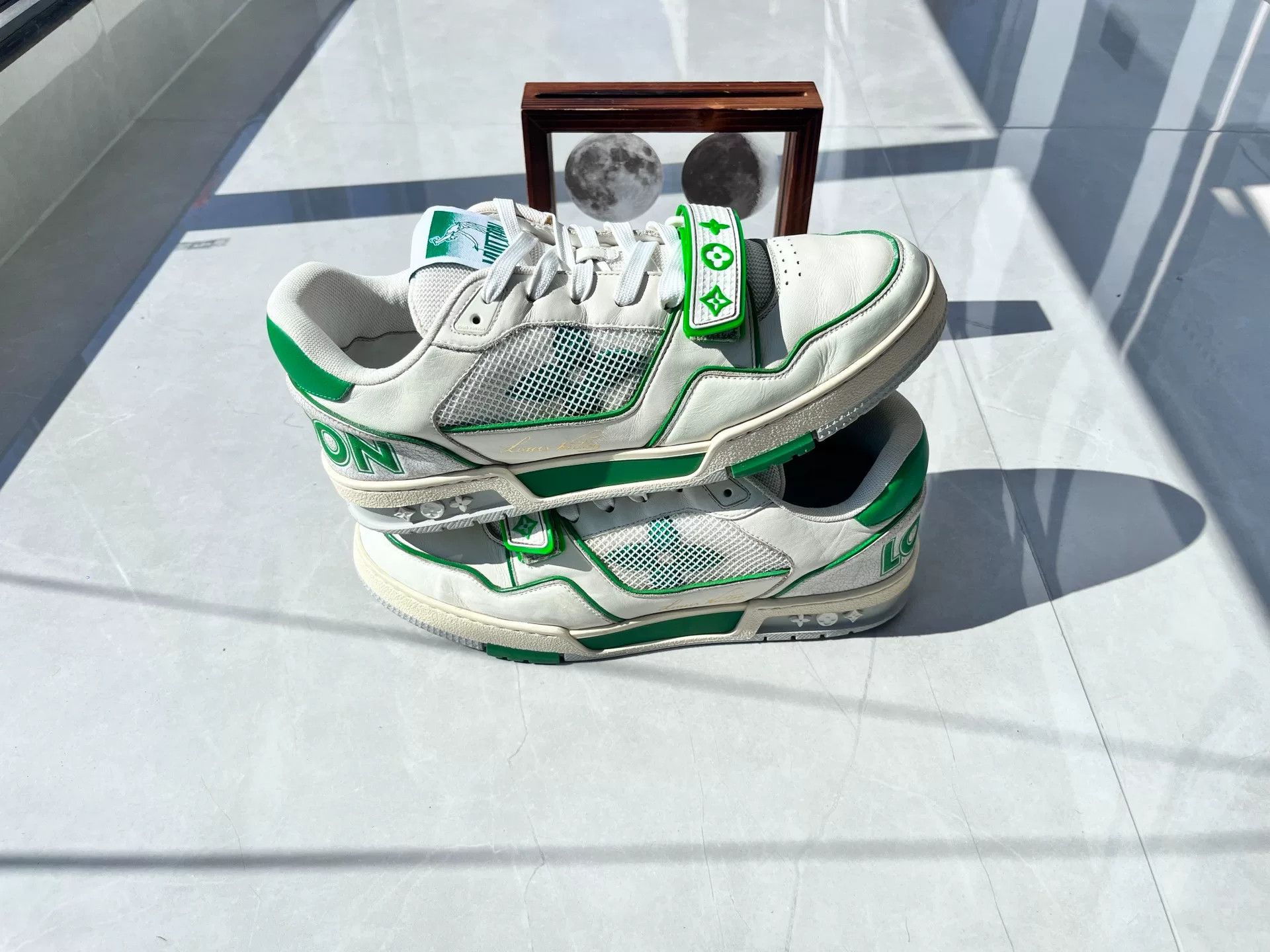 Louis Vuitton Louis Vuitton Training Green Lowtop Sneakers 9 Men Size US 9 / EU 42 - 2 Thumbnail