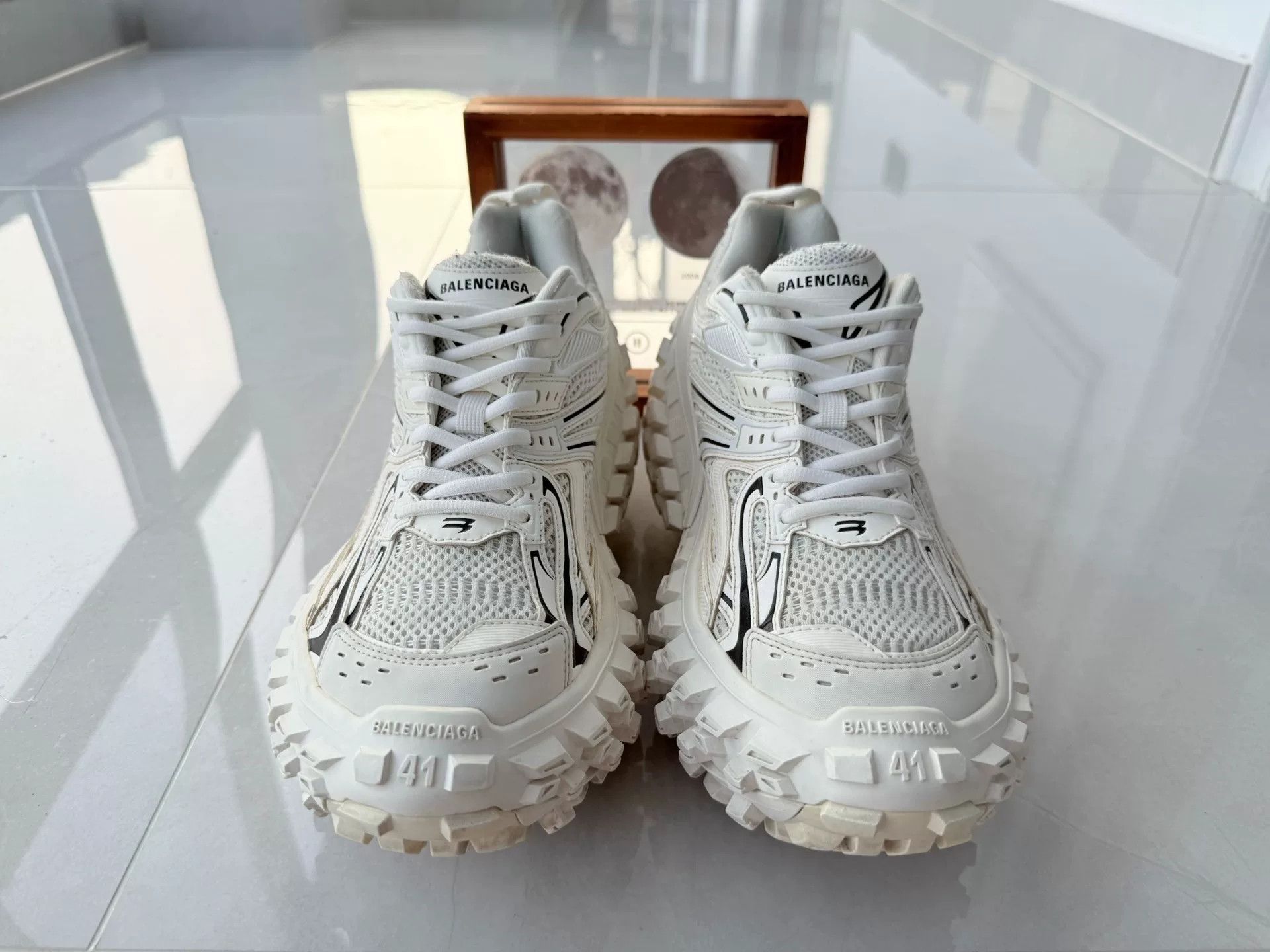Balenciaga Balenciaga White Lowtop Sneakers 8 Men Size US 8 / EU 41 - 4 Thumbnail