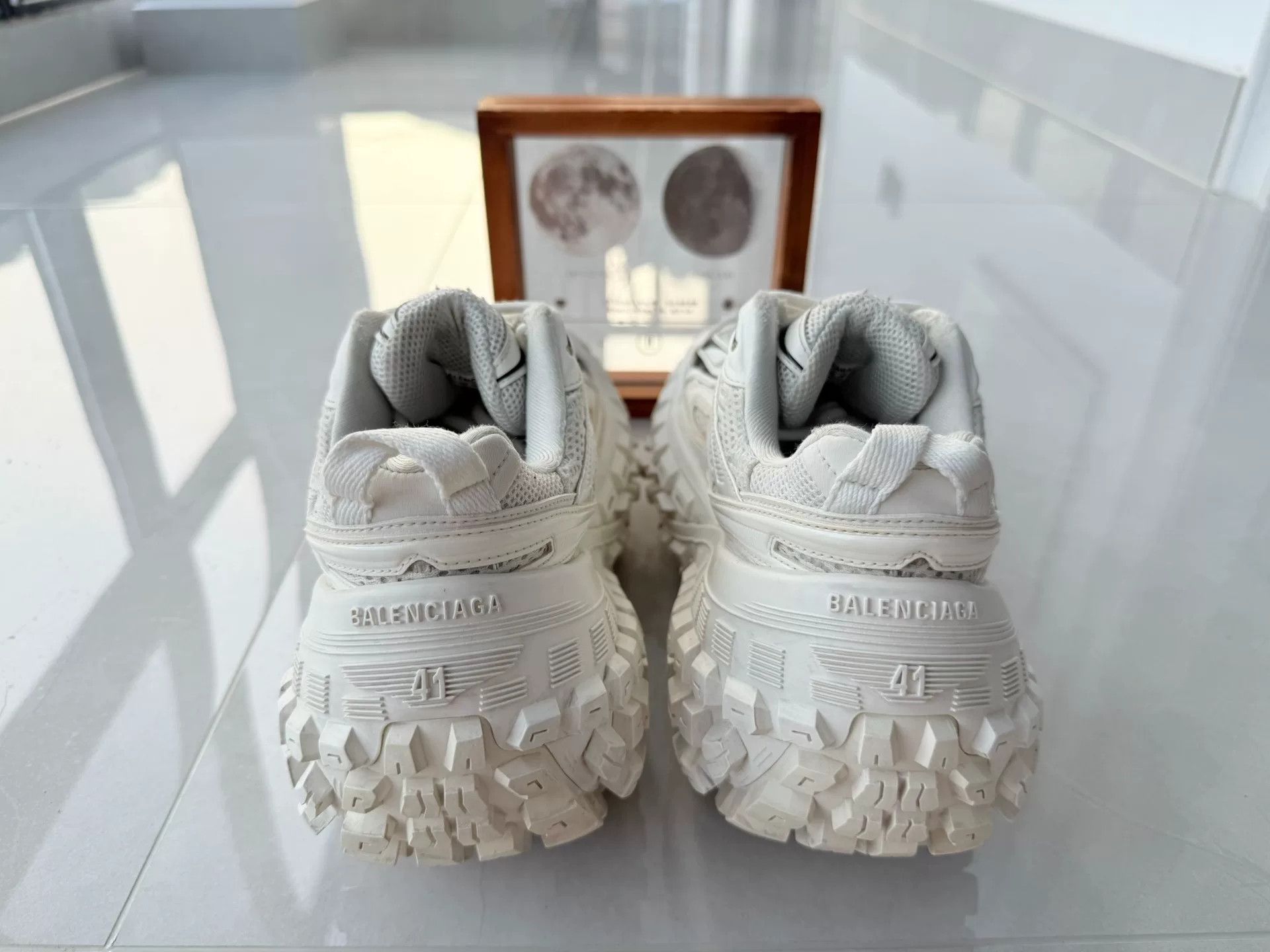Balenciaga Balenciaga White Lowtop Sneakers 8 Men Size US 8 / EU 41 - 5 Thumbnail
