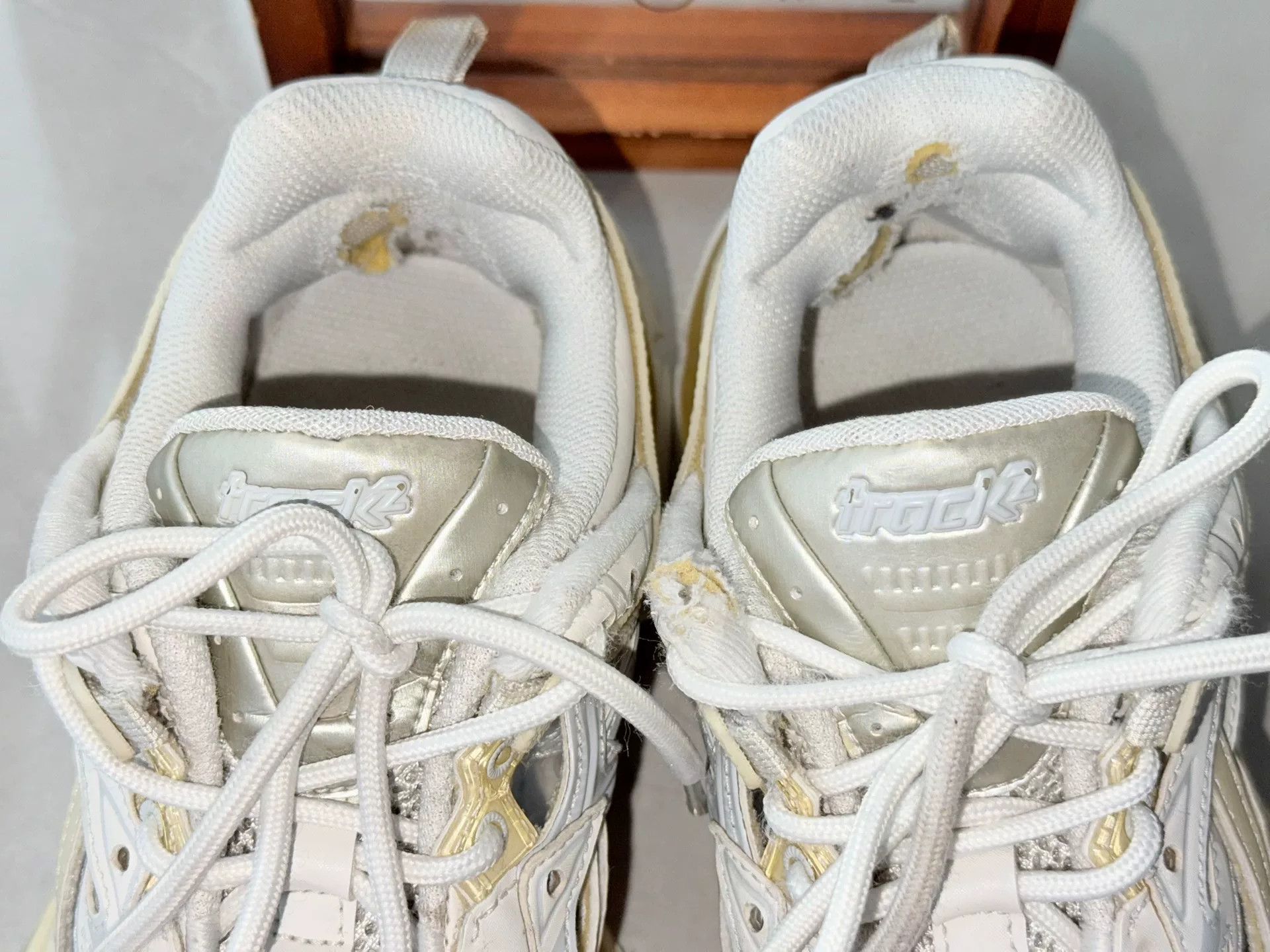 Balenciaga Balenciaga White Lowtop Sneakers it_38 Women Size US 8 / IT 38 - 6 Thumbnail