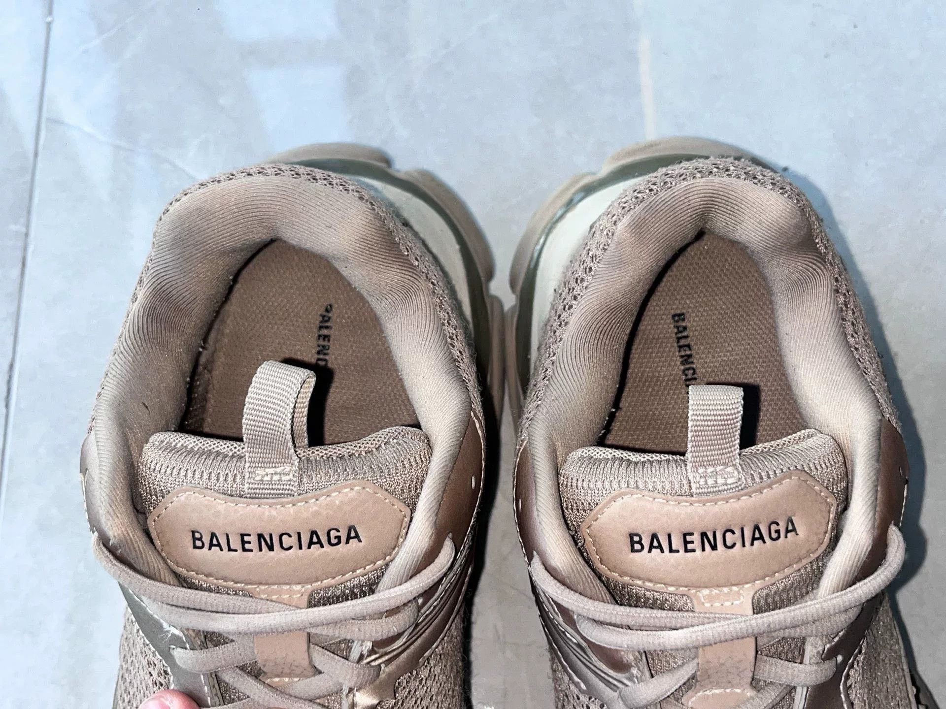Balenciaga Balenciaga Brown Lowtop Sneakers 11 Men Size US 11 / EU 44 - 8 Thumbnail