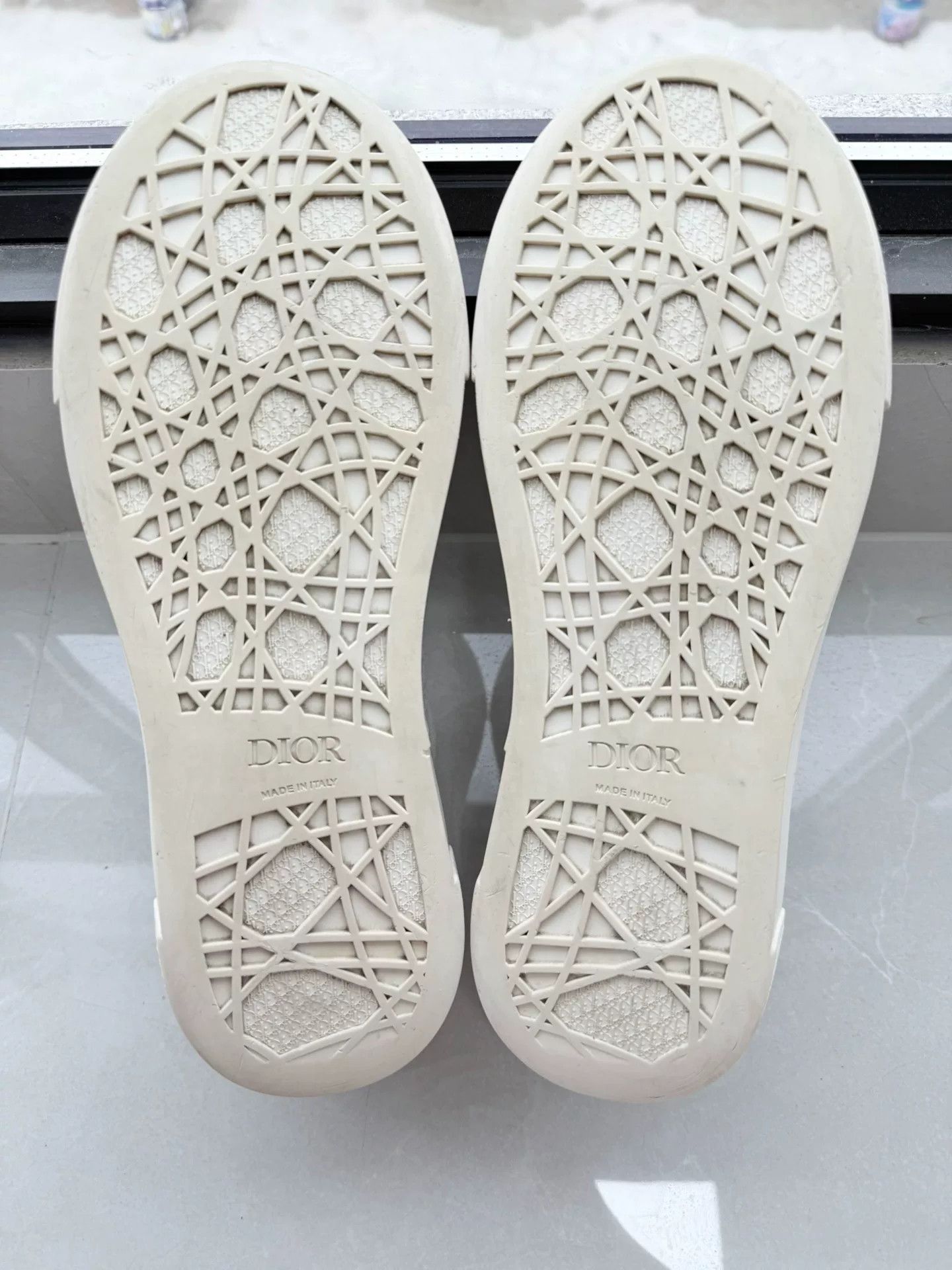 Dior Dior White Lowtop Sneakers 8 Men Size US 8 / EU 41 - 6 Thumbnail