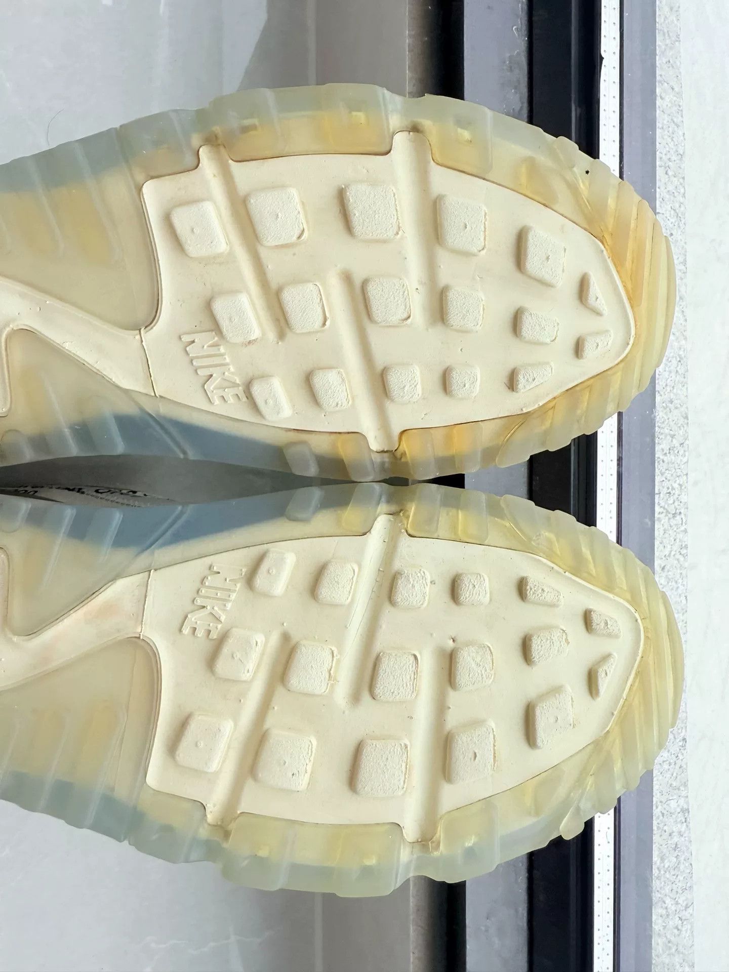 Nike Nike MAX90 White Lowtop Sneakers 9 Men Size US 9 / EU 42 - 8 Thumbnail