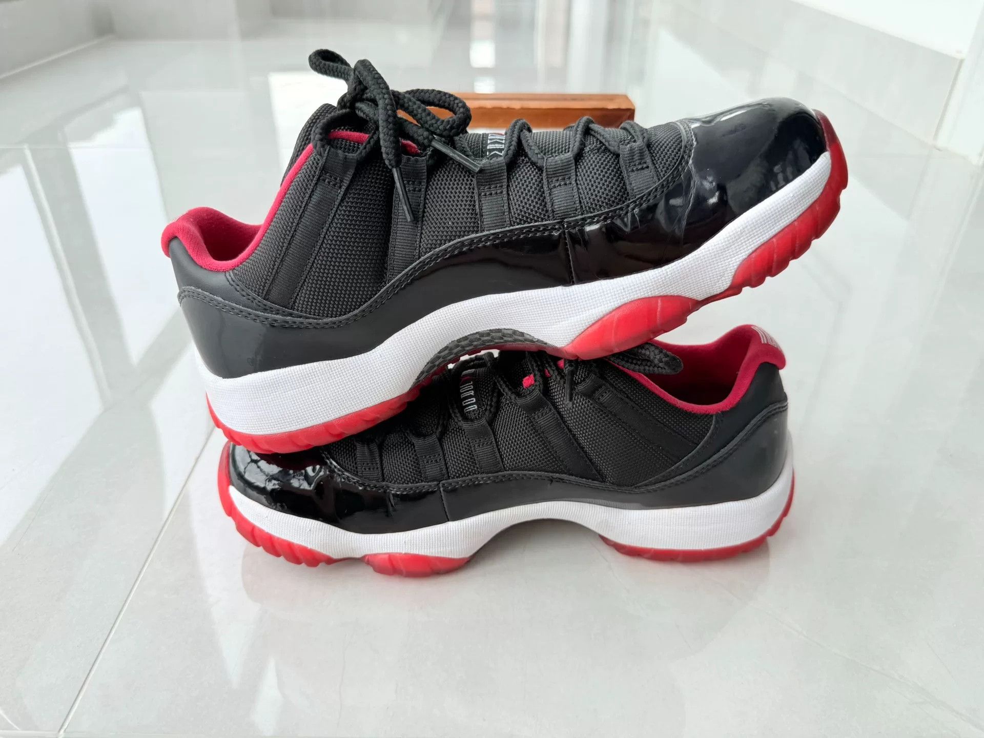 Nike Nike AJ11 Black Lowtop Sneakers 10 Men Size US 10 / EU 43 - 3 Thumbnail