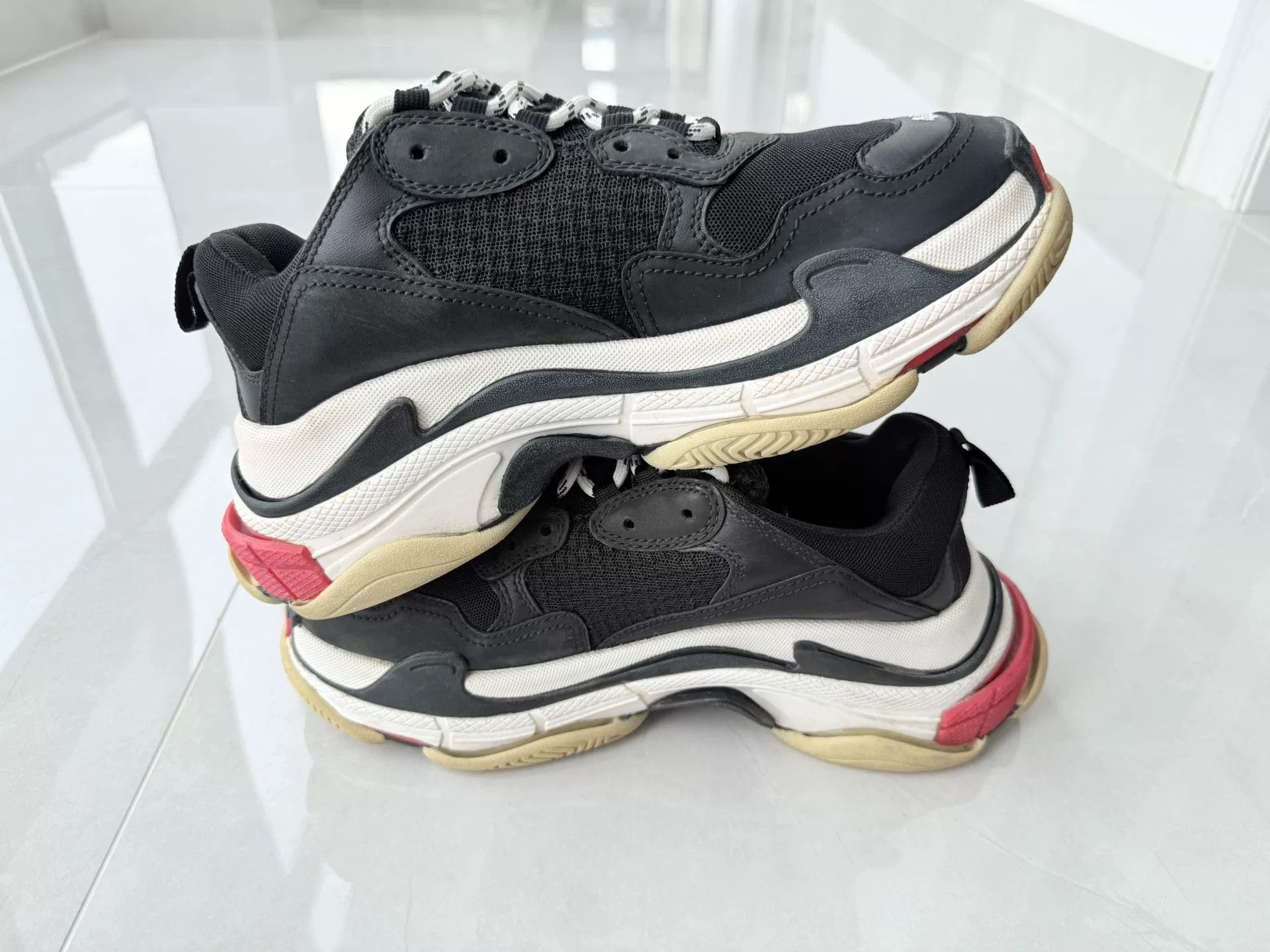Balenciaga Balenciaga Black Lowtop Sneakers 7 Men Size US 7 / EU 40 - 3 Thumbnail