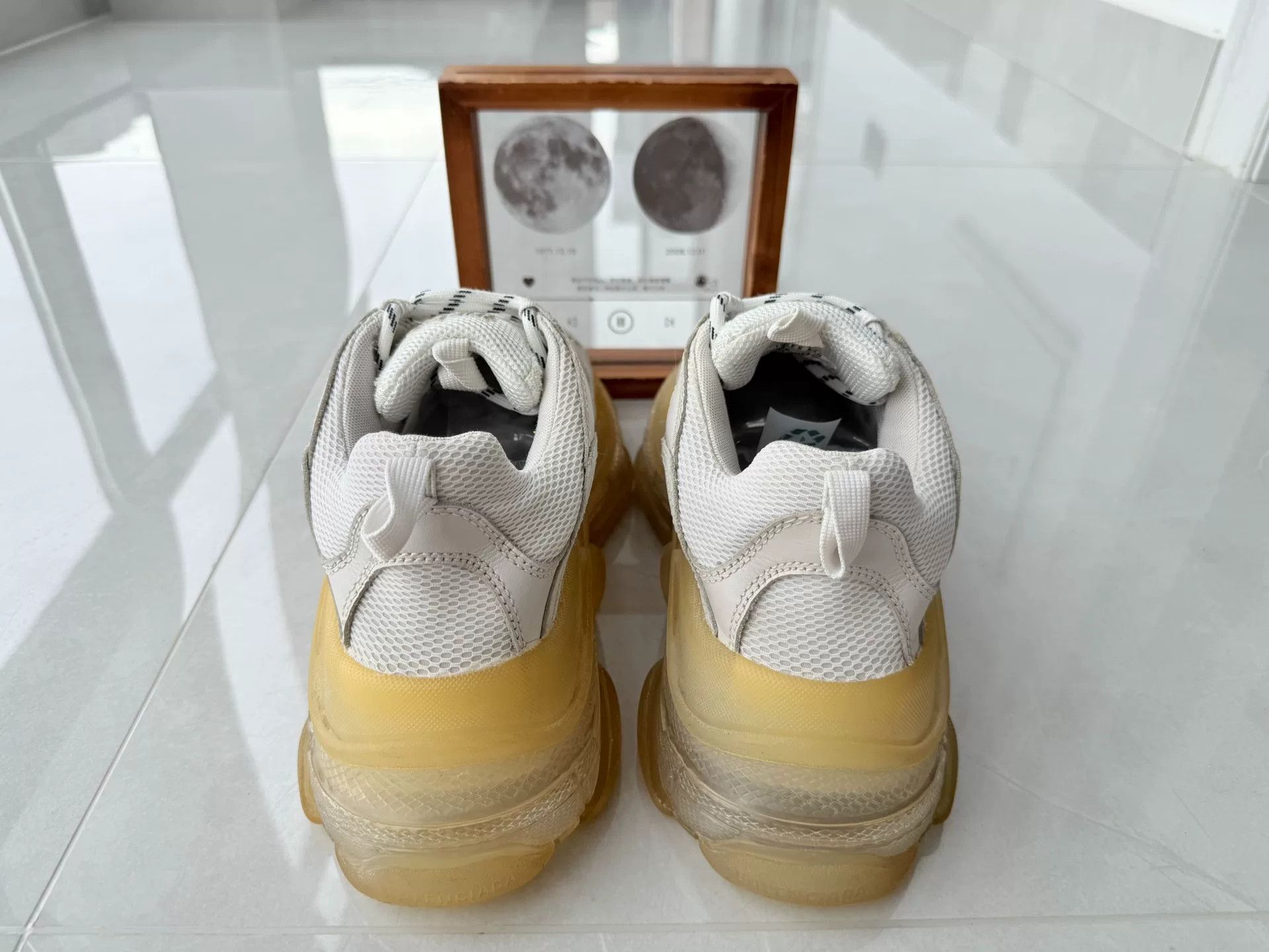 Balenciaga Balenciaga White Lowtop Sneakers it_40 Women Size US 10 / IT 40 - 5 Thumbnail