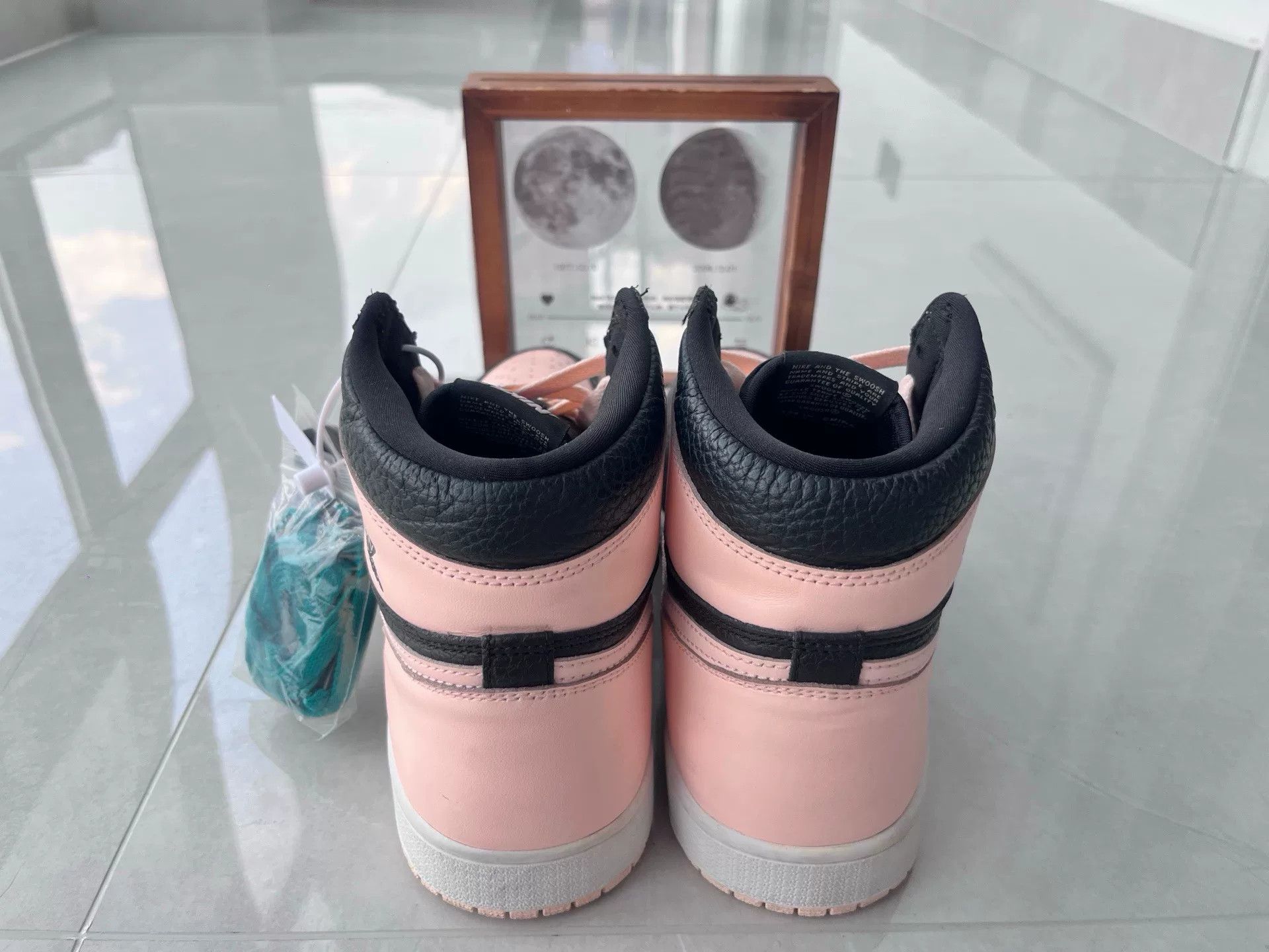 Nike Nike AJ1 Pink Lowtop Sneakers 12 Men Size US 12 / EU 45 - 5 Thumbnail