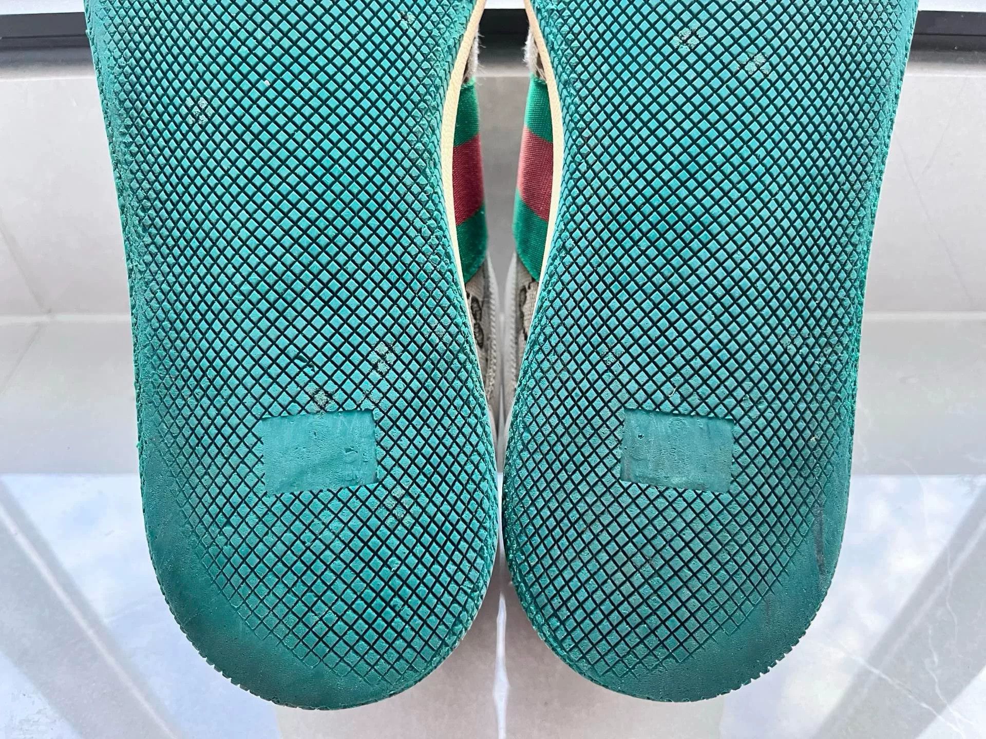 Gucci Gucci Distressed Green Lowtop Sneakers 10 Men Size US 10 / EU 43 - 8 Thumbnail