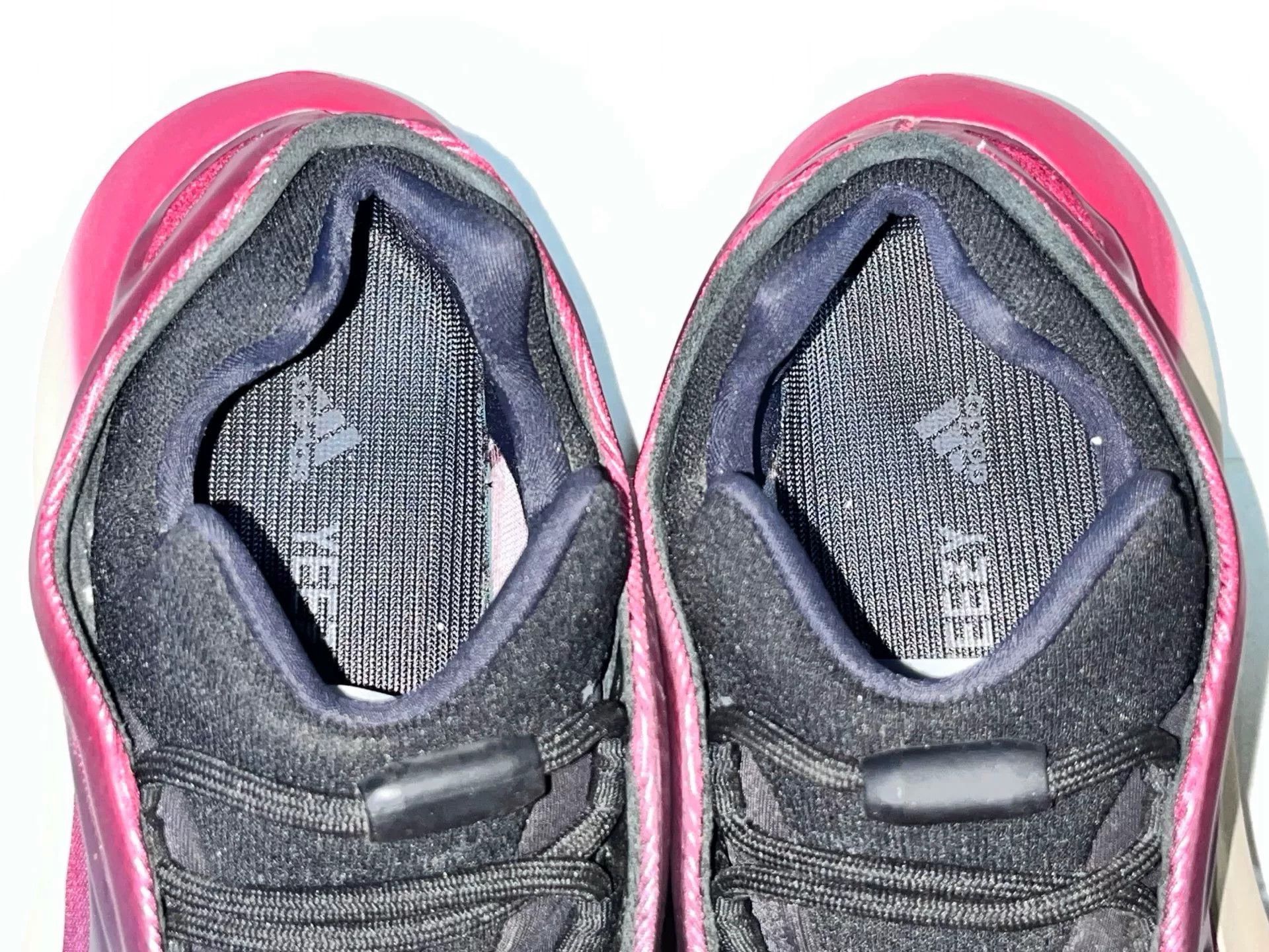 Adidas Adidas YEEZY700 Gradient Multi Lowtop Sneakers 9 Men Size US 9 / EU 42 - 9 Thumbnail