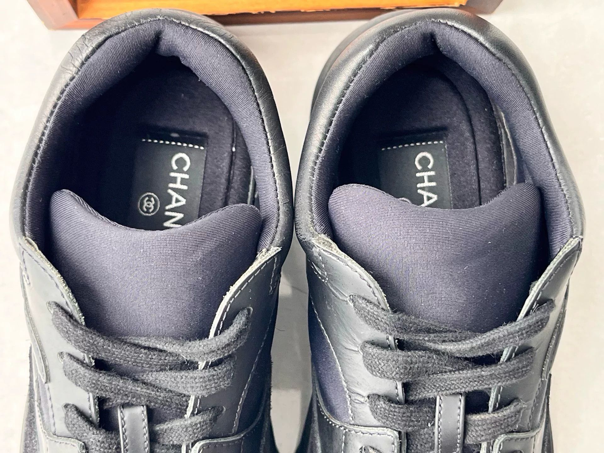 Chanel Chanel Casual Black Lowtop Sneakers it_37 Women Size US 7 / IT 37 - 9 Thumbnail