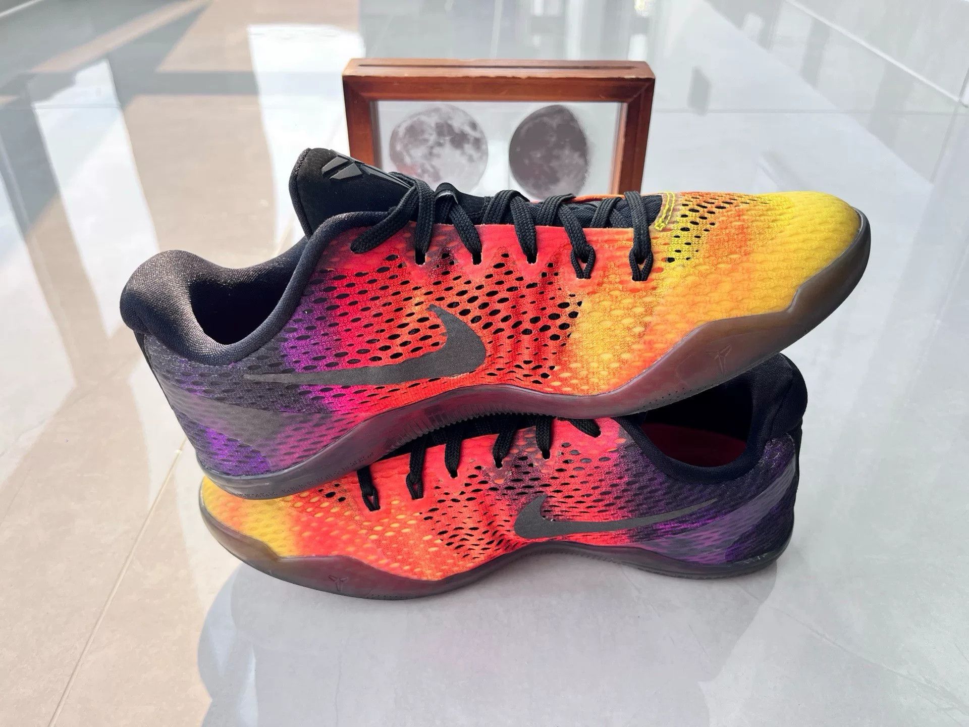 Nike Nike KOBE11 Yellow Lowtop Sneakers 9 Men Size US 9 / EU 42 - 3 Thumbnail