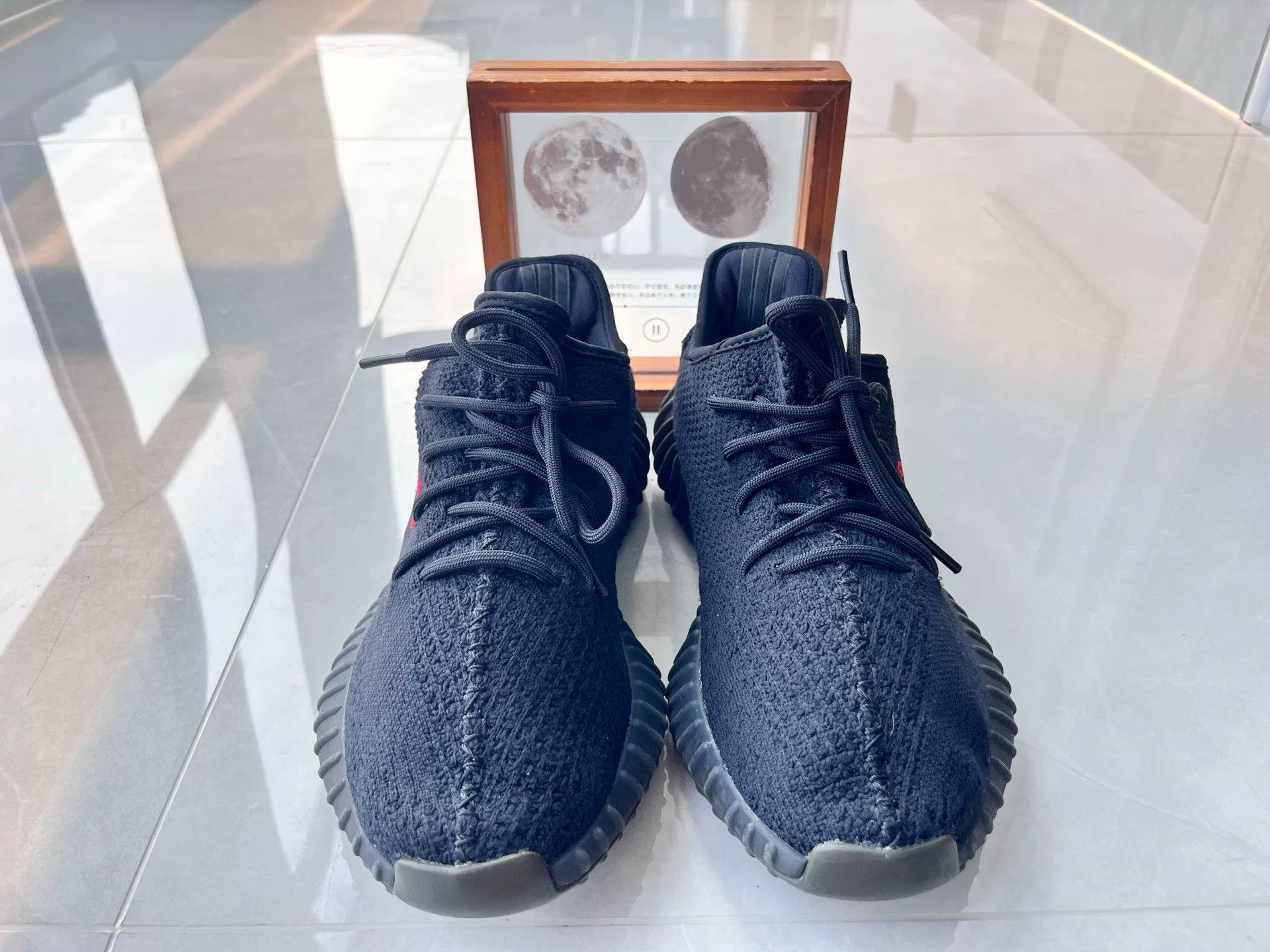 Adidas Adidas YEEZY350 Black Lowtop Sneakers 10 Men Size US 10 / EU 43 - 4 Thumbnail