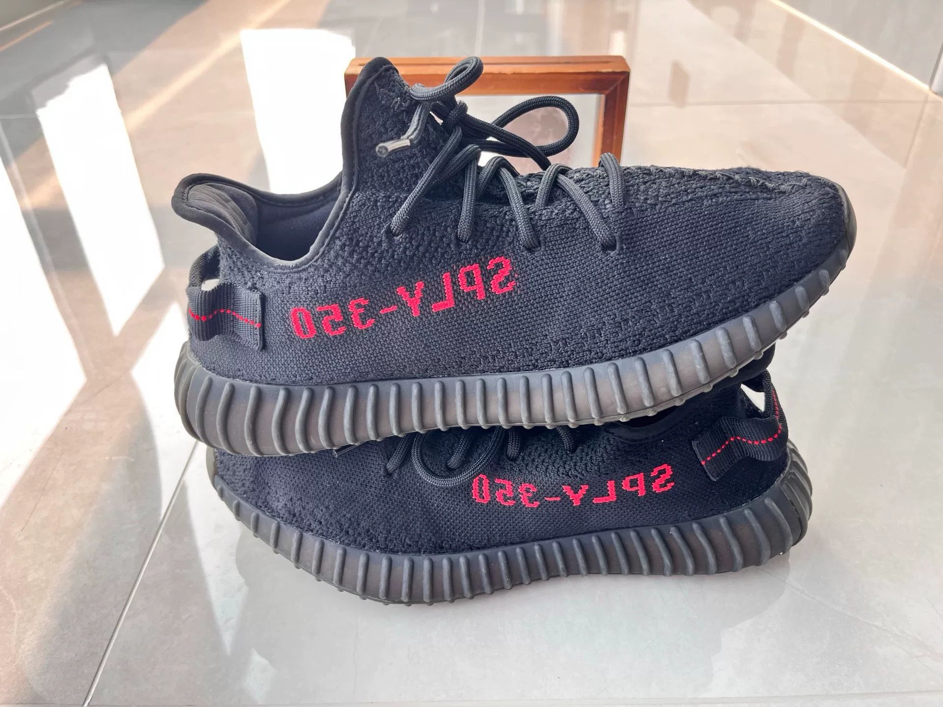 Adidas Adidas YEEZY350 Black Lowtop Sneakers 10 Men Size US 10 / EU 43 - 2 Thumbnail