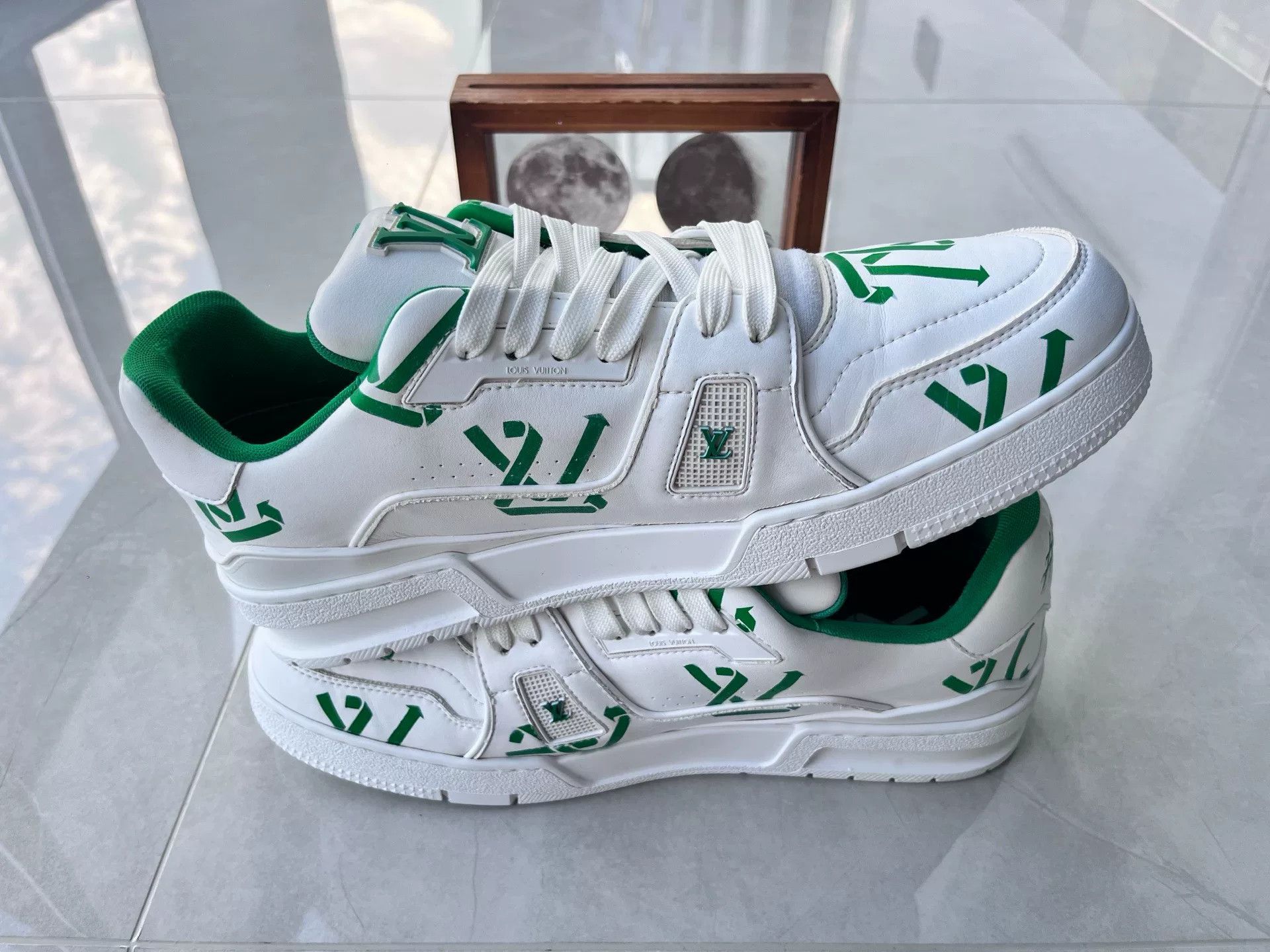 Louis Vuitton Louis Vuitton Training Green Lowtop Sneakers 10 Men Size US 10 / EU 43 - 3 Thumbnail