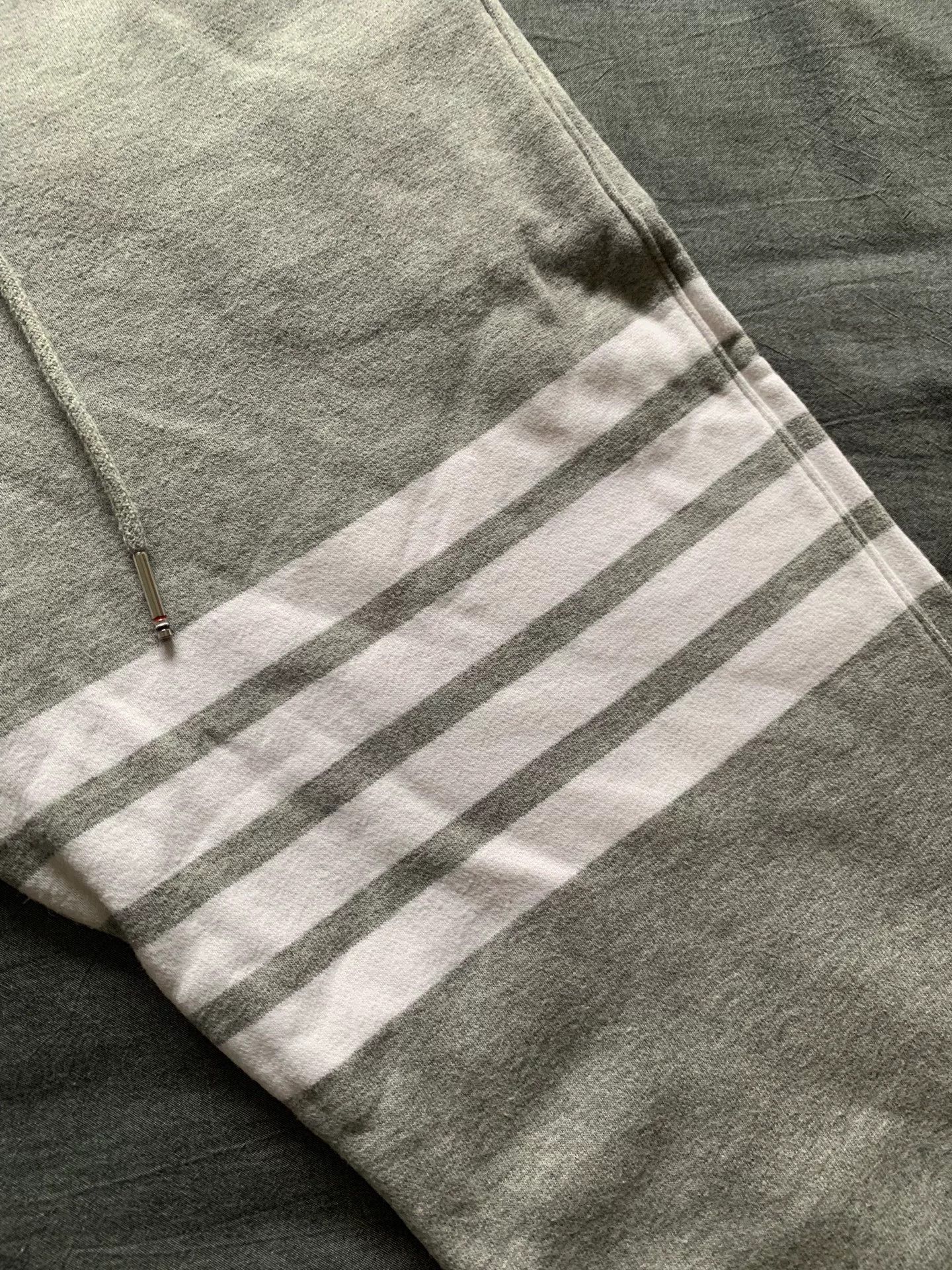 Thom Browne Thom Browne TB Four-Stripe Sweatpants Size US 26 / EU 42 - 5 Thumbnail