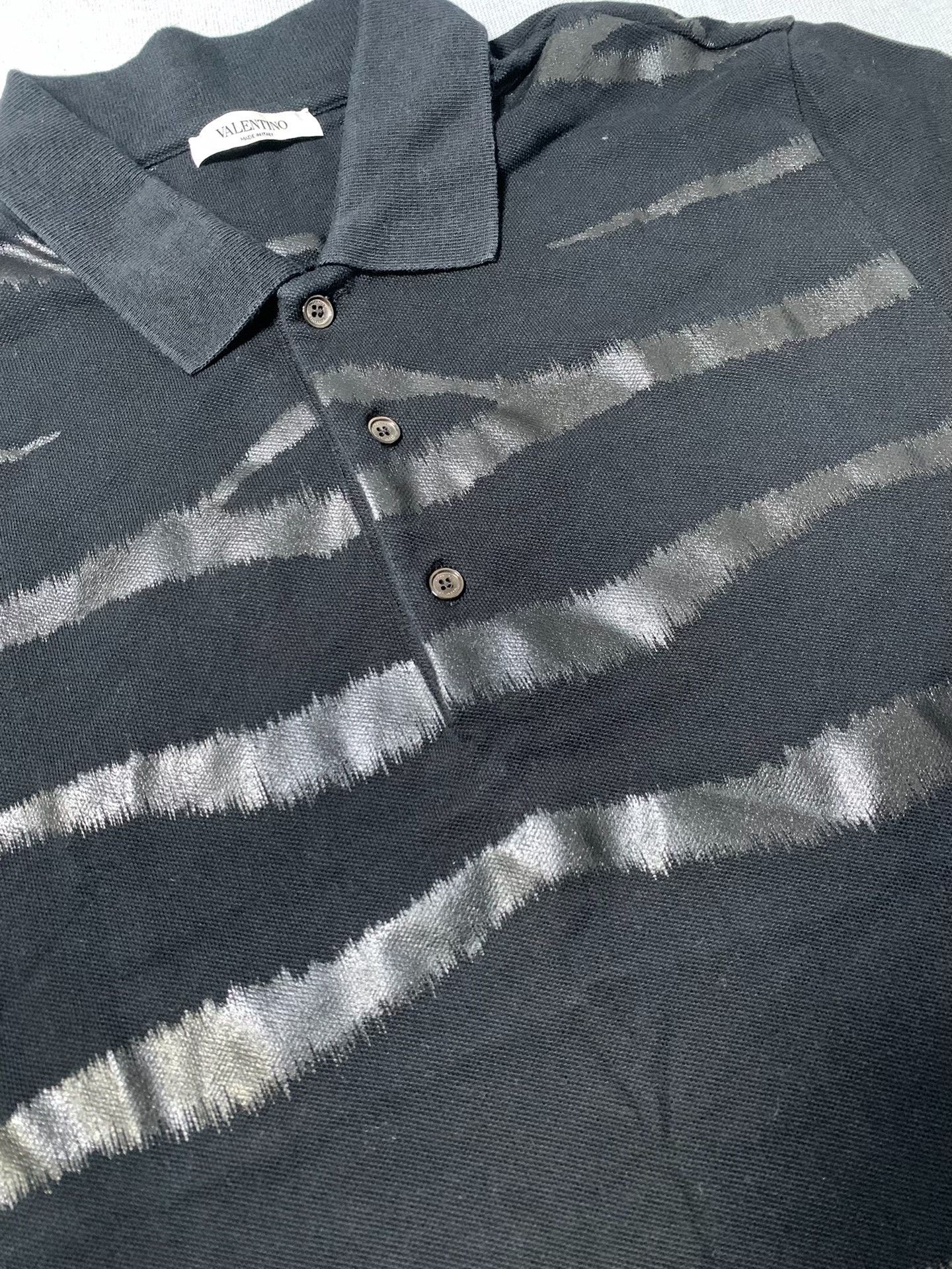 Valentino Valentino Zebra Print Polo Shirt Size US L / EU 52-54 / 3 - 4 Thumbnail