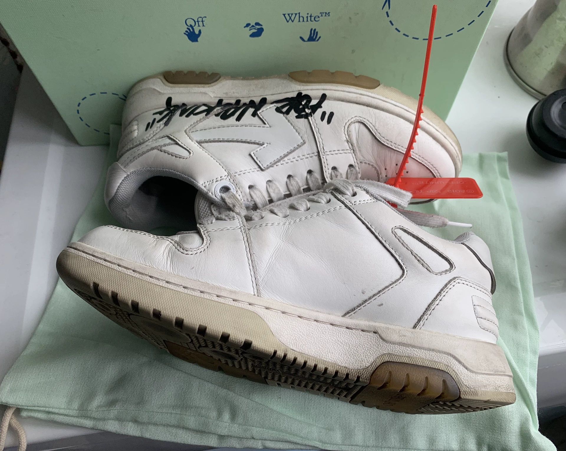 Off-White Off-White Out of Office Sneakers Size US 5 / IT 35 - 5 Thumbnail