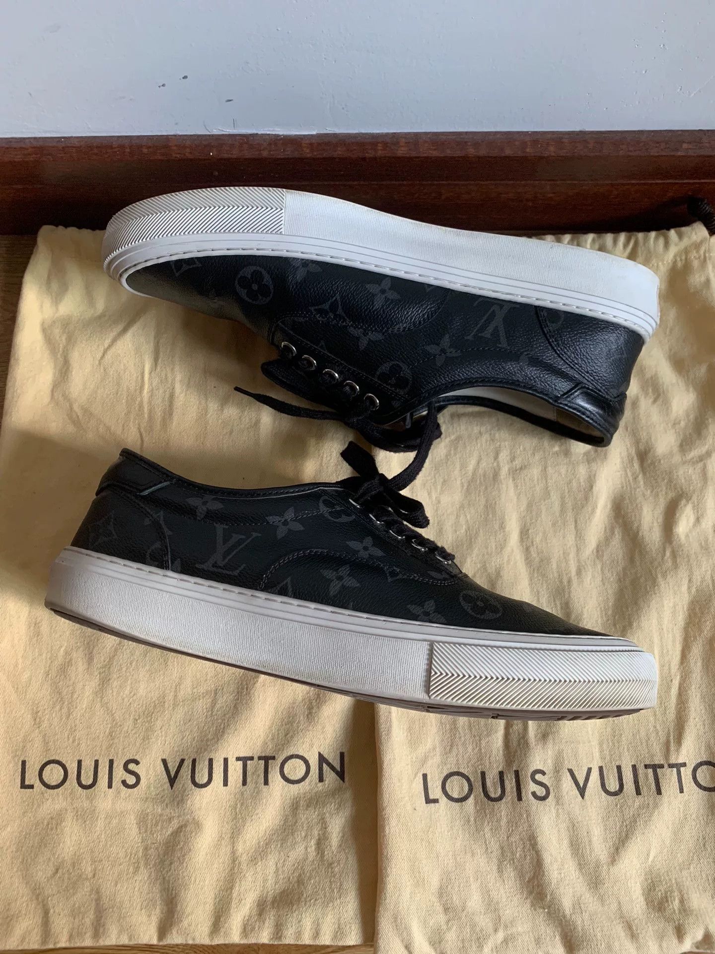 Louis Vuitton Louis Vuitton LV Rivoli Sneakers Size US 8.5 / EU 41-42 - 3 Thumbnail