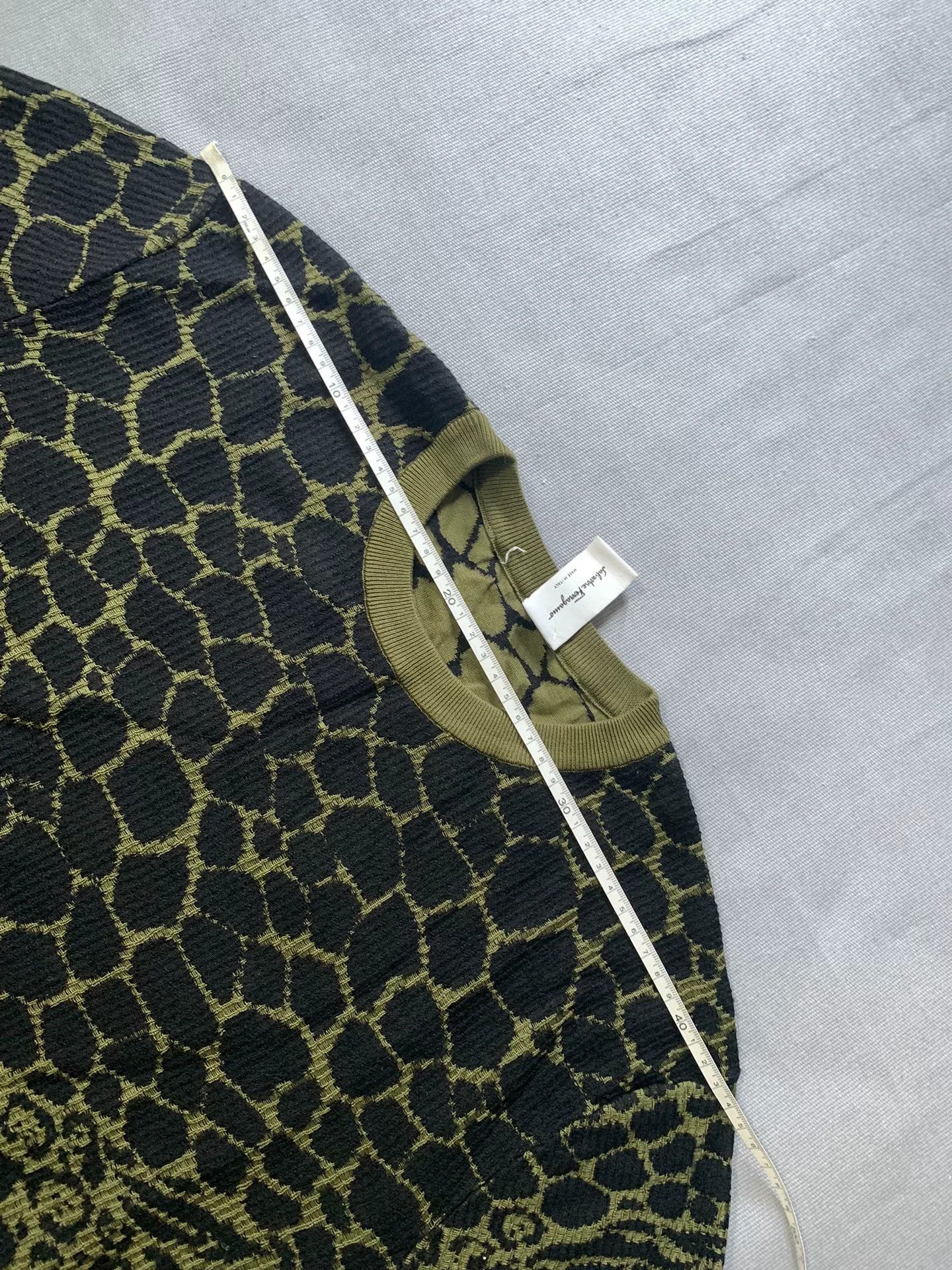 Salvatore Ferragamo Ferragamo Wool Camouflage Spot Sweatshirt Size US S / EU 44-46 / 1 - 7 Thumbnail