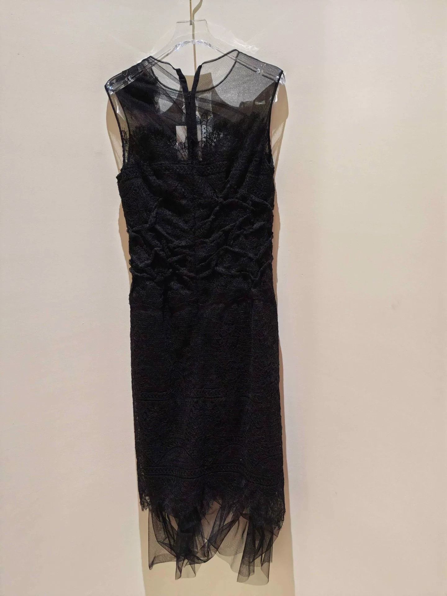 Ermanno Scervino Ermanno Scervino Size 42 Lace Dress Size M / US 6-8 / IT 42-44 - 2 Thumbnail
