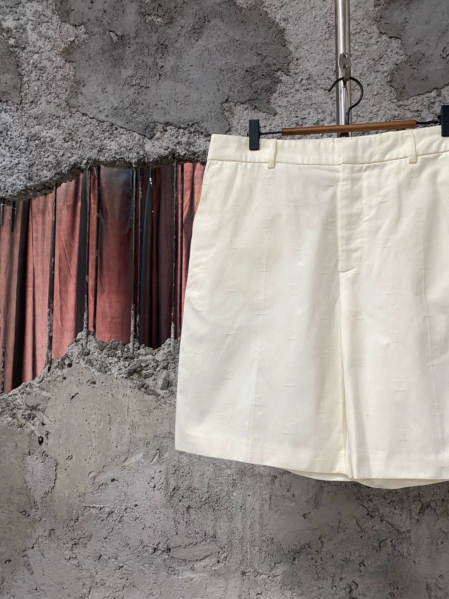 Louis Vuitton Louis Vuitton Shorts Size US 35 - 3 Thumbnail