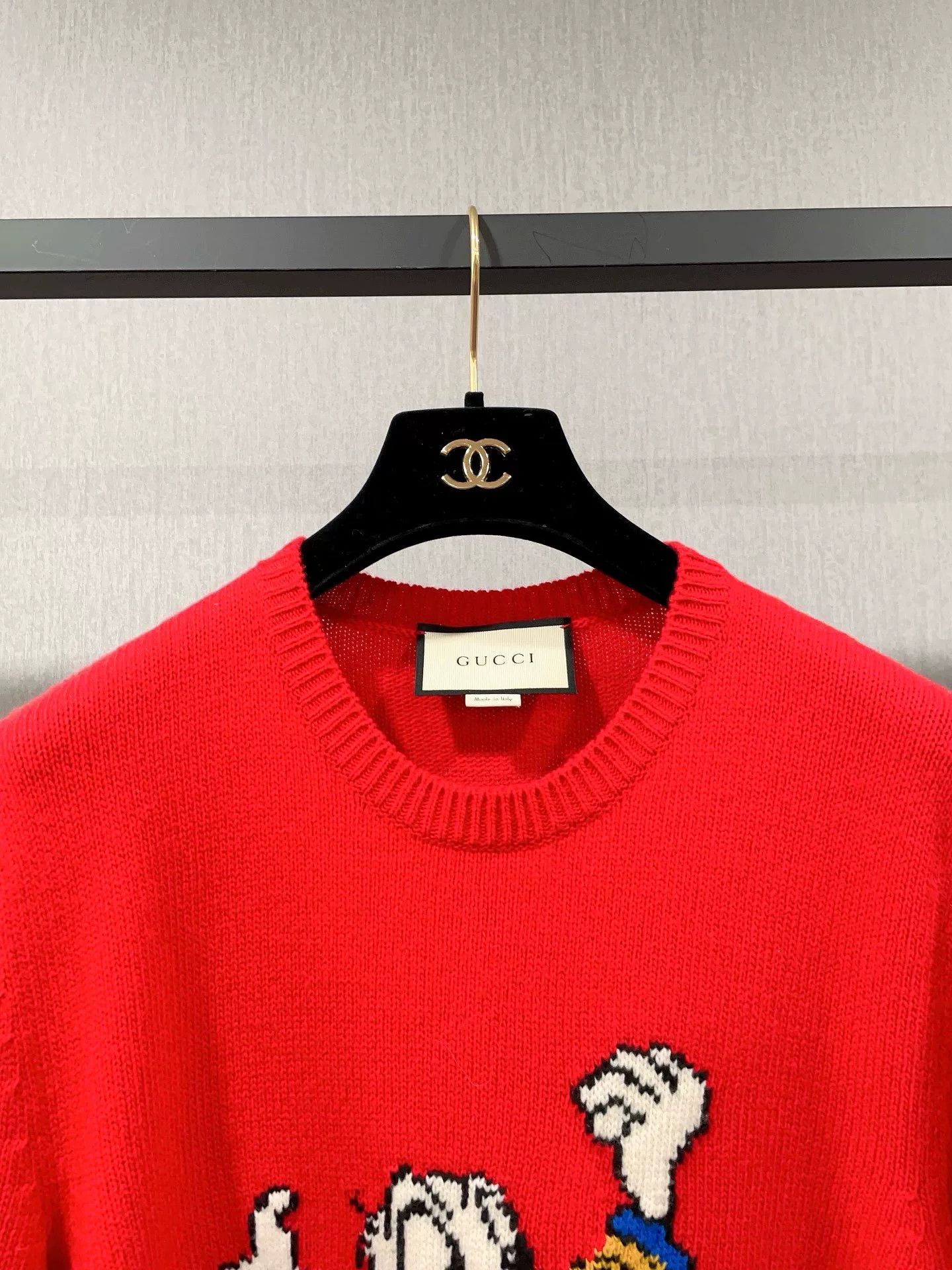 Gucci Gucci Donald Duck Red Wool Sweater Size US S / EU 44-46 / 1 - 4 Thumbnail