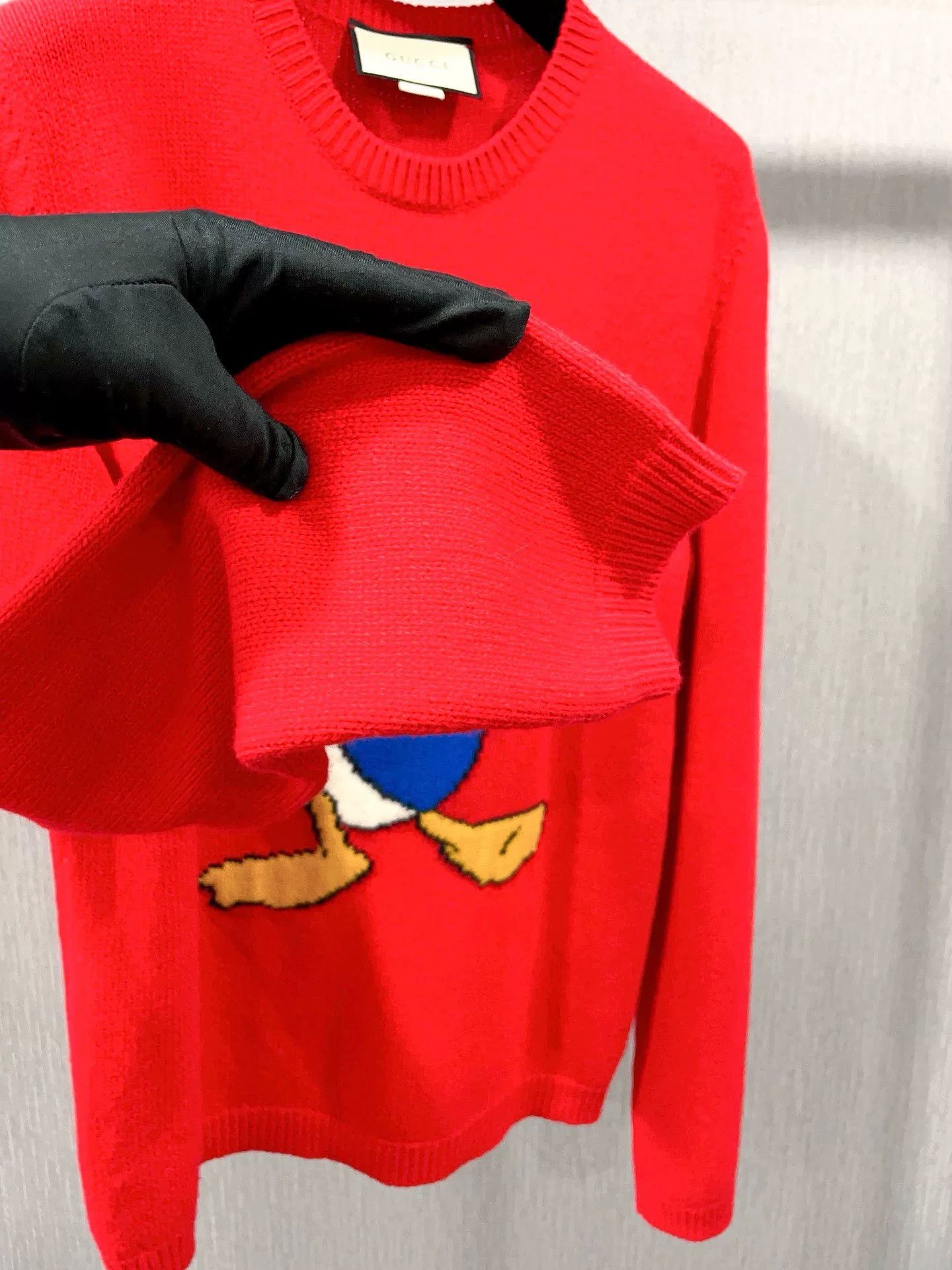Gucci Gucci Donald Duck Red Wool Sweater Size US S / EU 44-46 / 1 - 6 Thumbnail