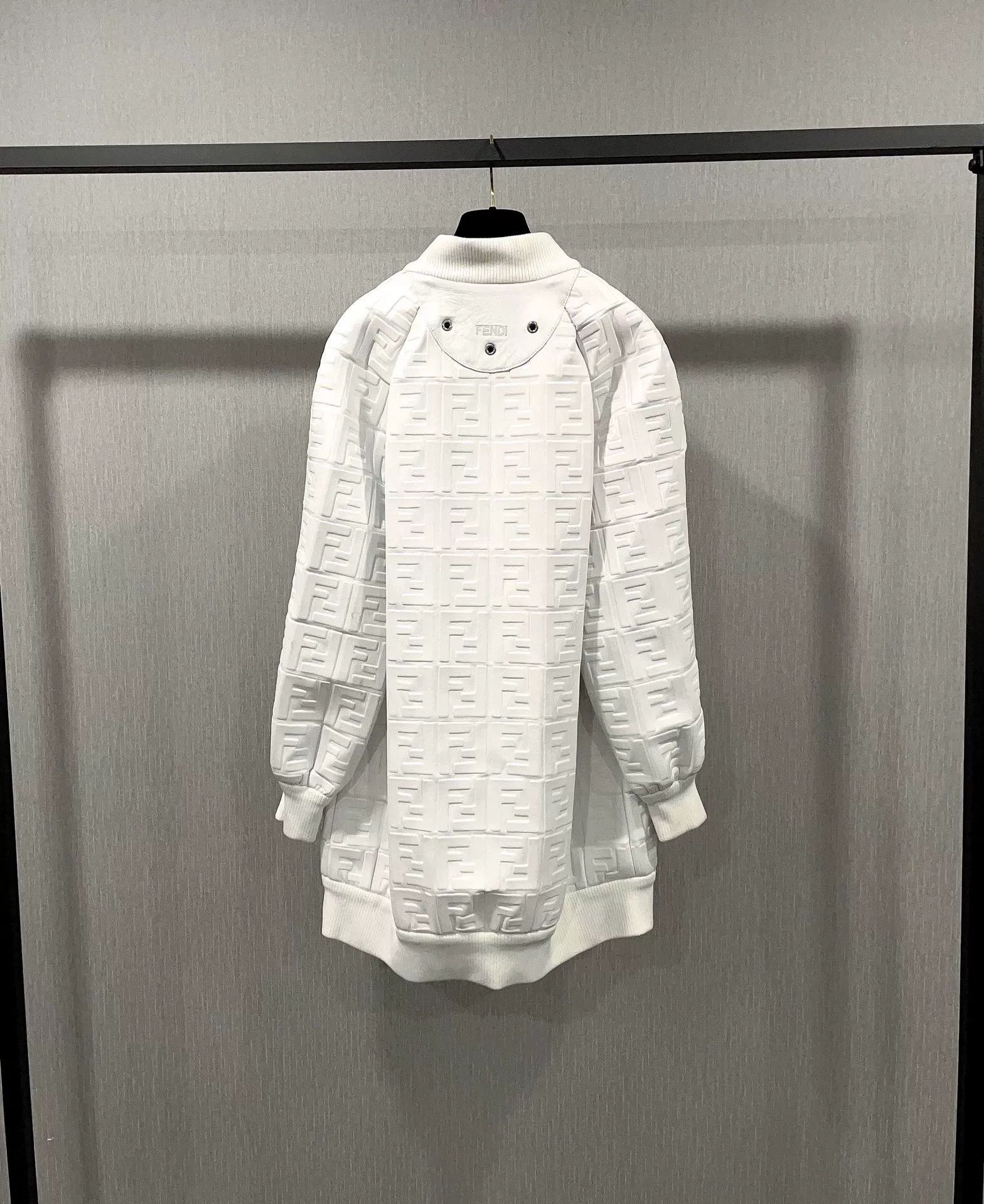 Fendi Fendi White Sheepskin Coat Size S / US 4 / IT 40 - 2 Thumbnail