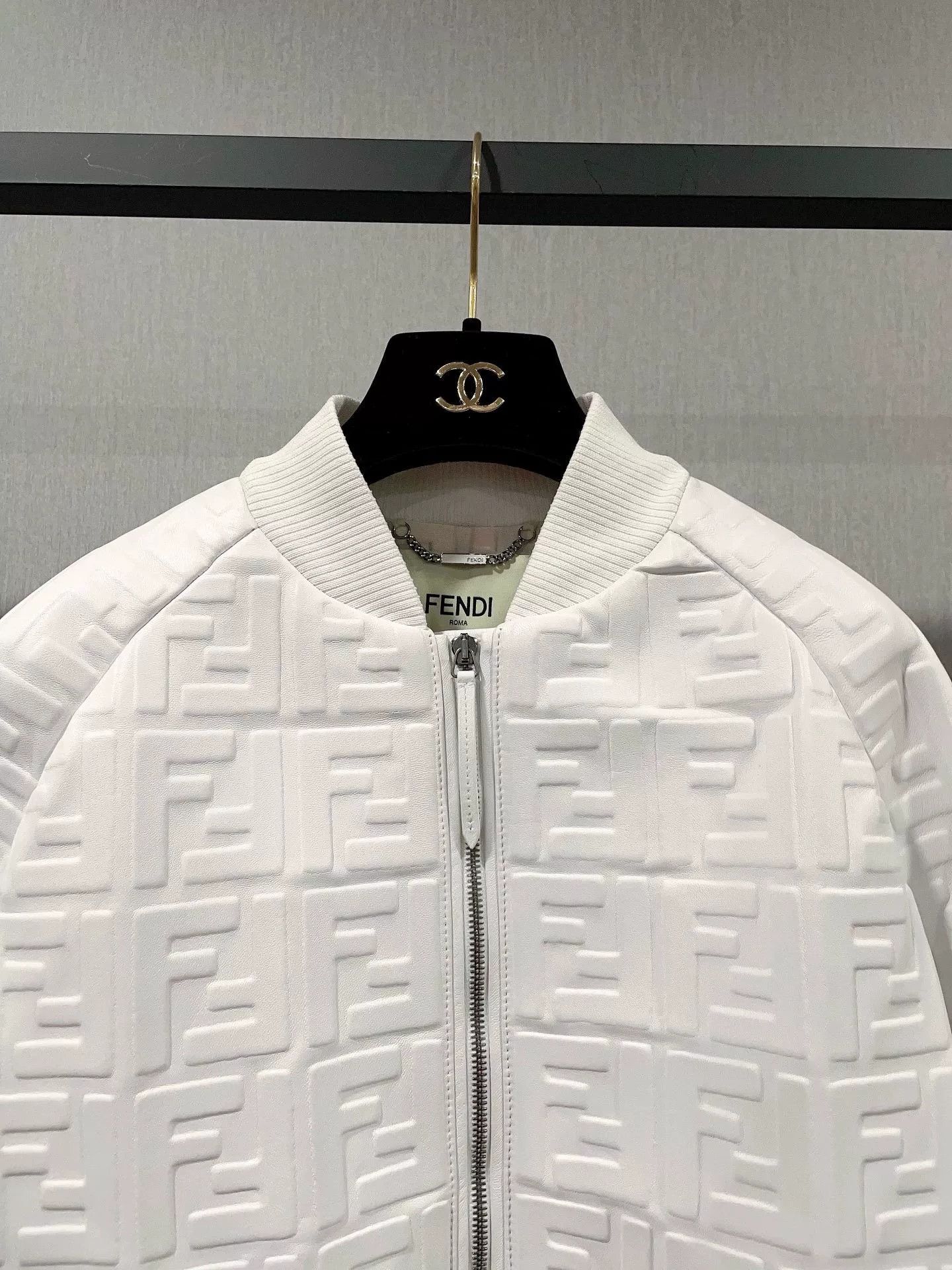 Fendi Fendi White Sheepskin Coat Size S / US 4 / IT 40 - 4 Thumbnail
