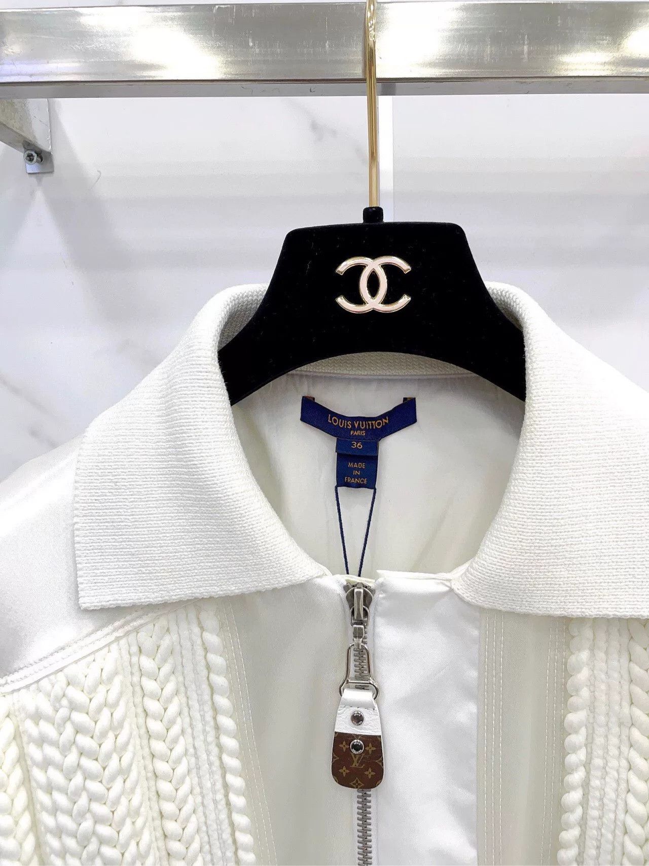 Louis Vuitton Louis Vuitton Heavy Stitch White Trench Coat Size XS / US 0-2 / IT 36-38 - 3 Thumbnail
