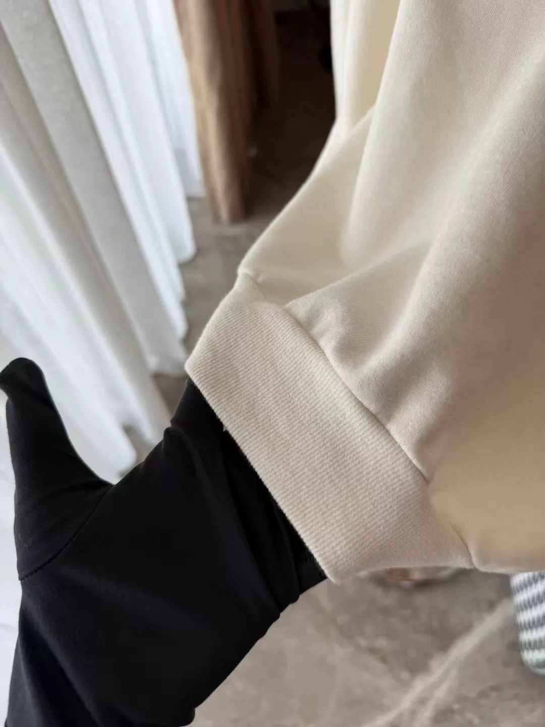 Celine Celine Milk White Letter Sweatshirt Size S / US 4 / IT 40 - 4 Thumbnail