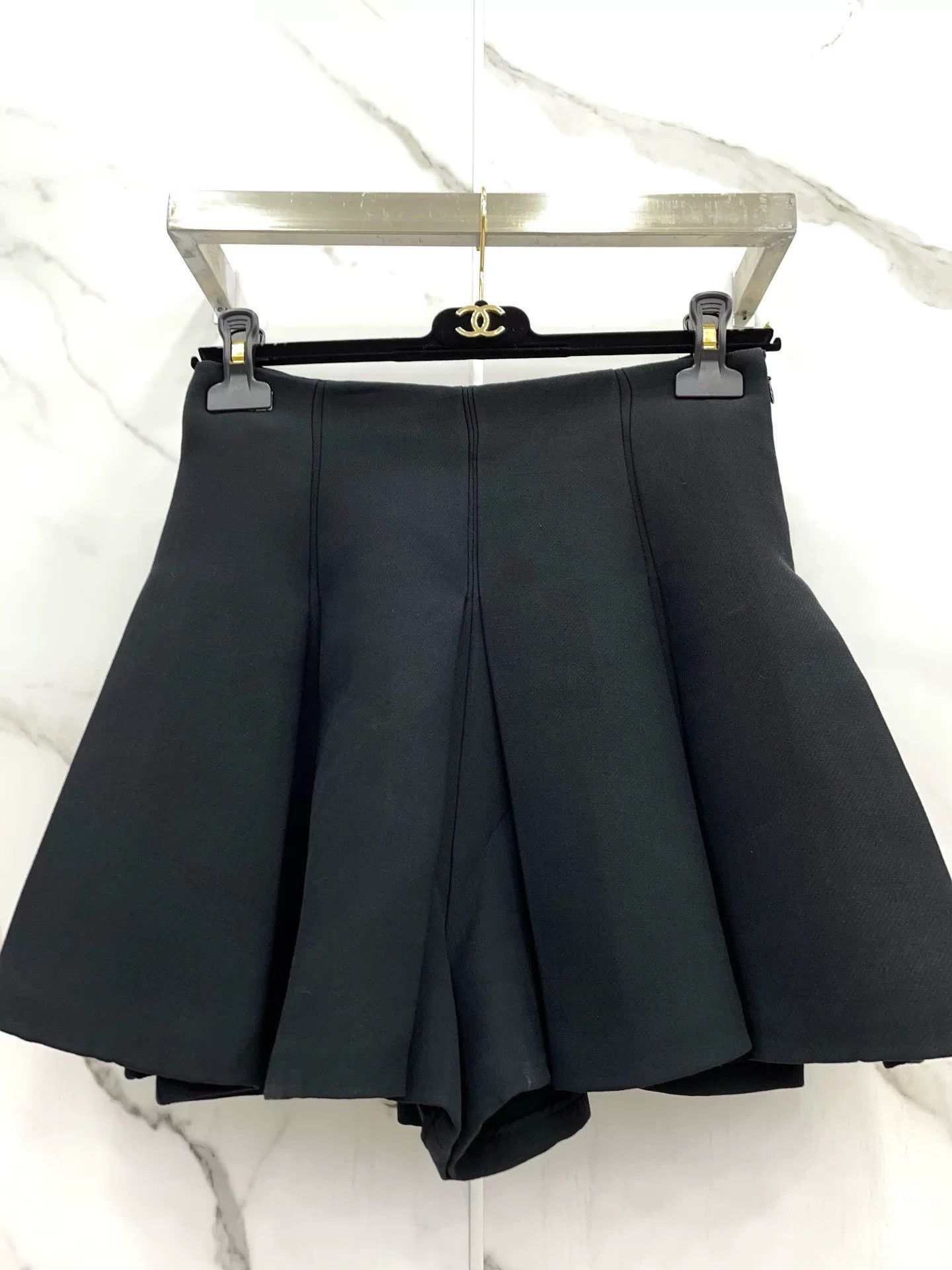 Dior Dior Wool Silk Blend A-Line High-Waist Pleated Shorts Size 36" / US 14 / IT 50 - 4 Thumbnail