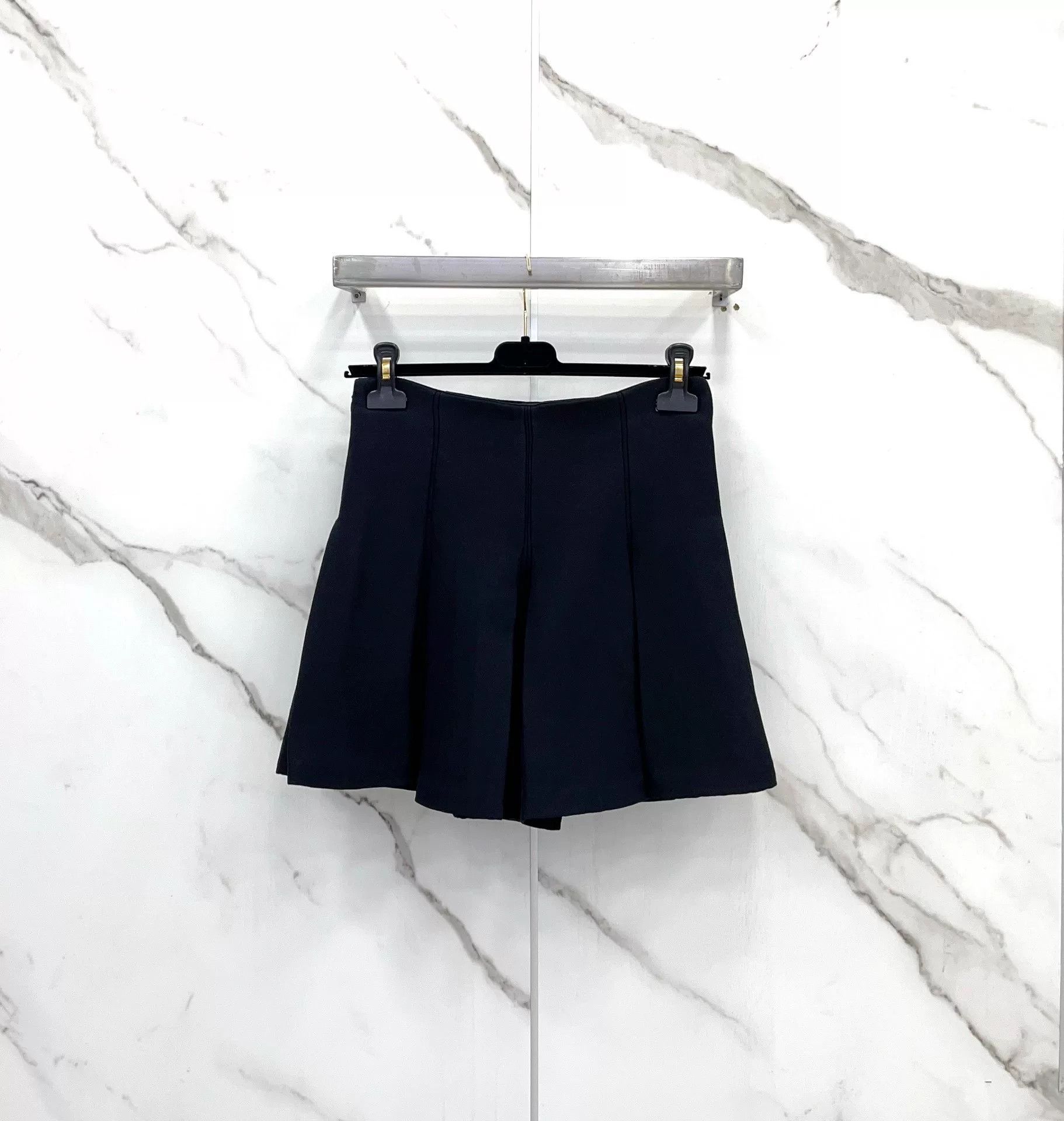 Dior Dior Wool Silk Blend A-Line High-Waist Pleated Shorts Size 36" / US 14 / IT 50 - 2 Thumbnail