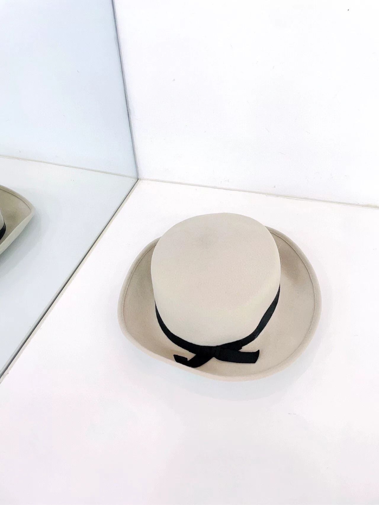 Chanel Chanel Beige Woolen Dress Hat L Size ONE SIZE - 2 Thumbnail