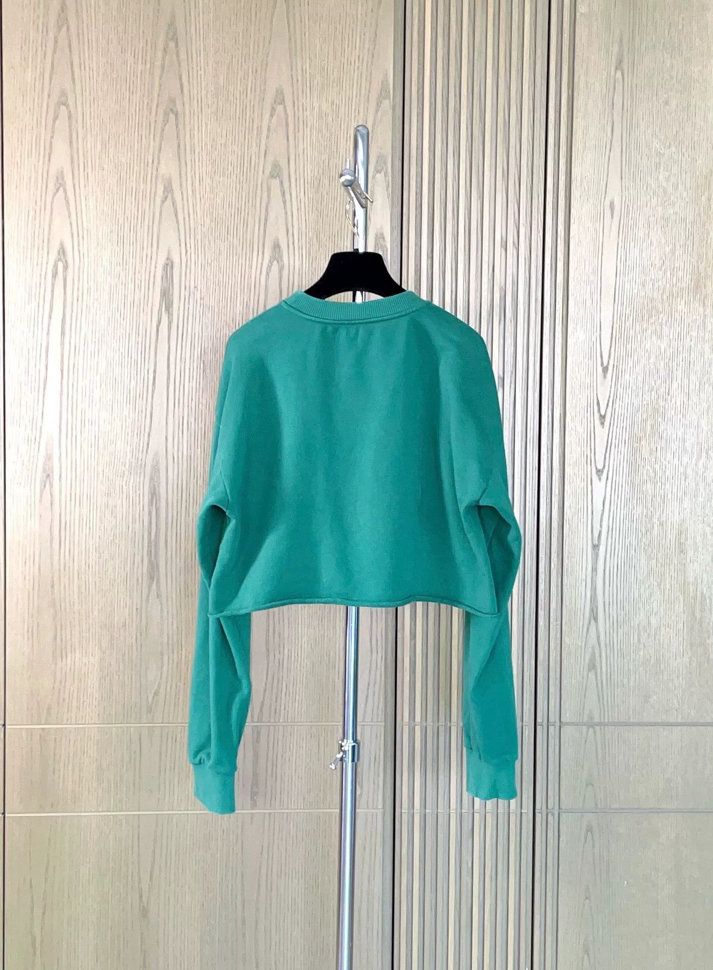 Celine Celine Green Logo Short Sweatshirt Size S / US 4 / IT 40 - 2 Thumbnail