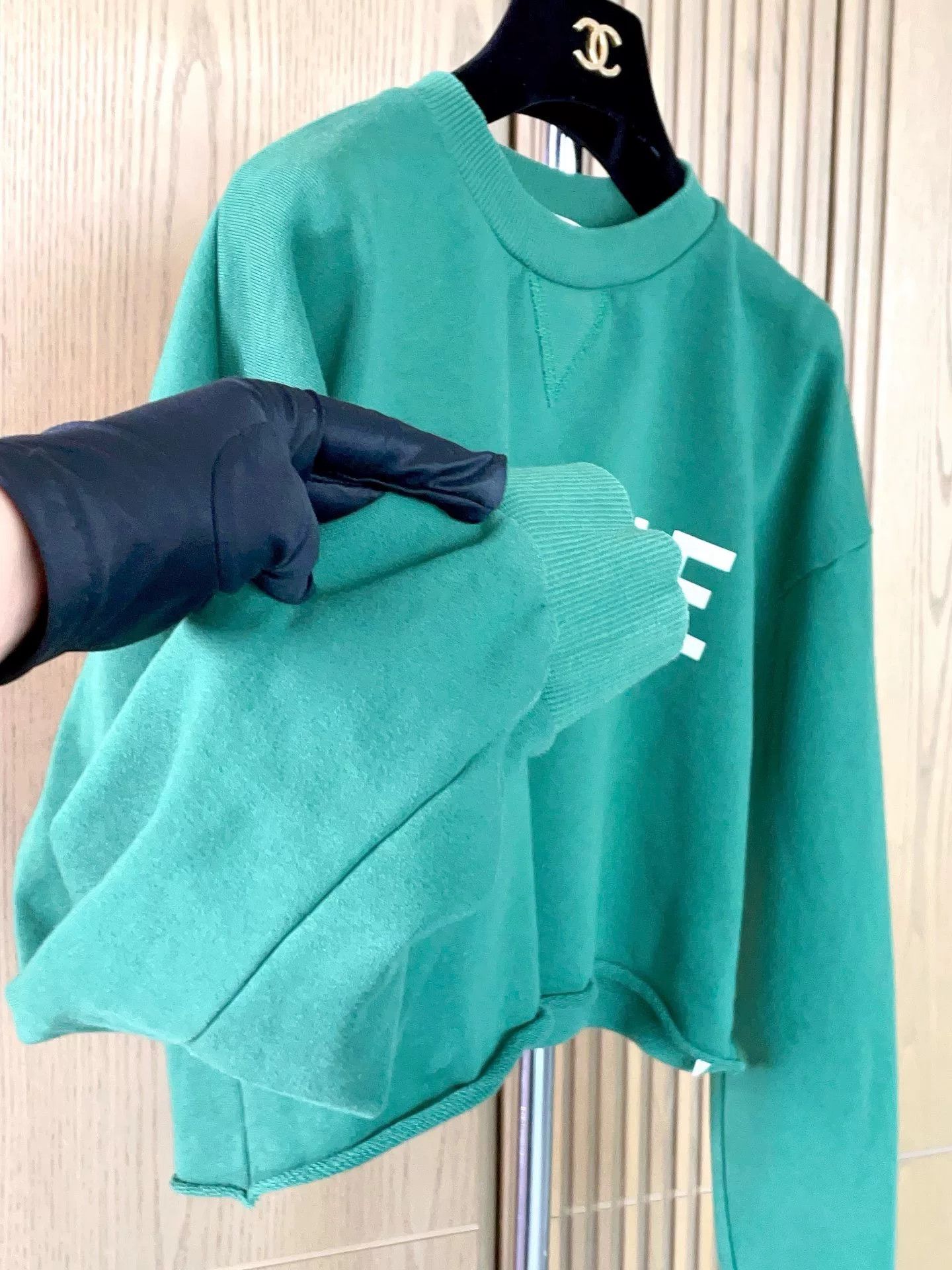 Celine Celine Green Logo Short Sweatshirt Size S / US 4 / IT 40 - 5 Thumbnail