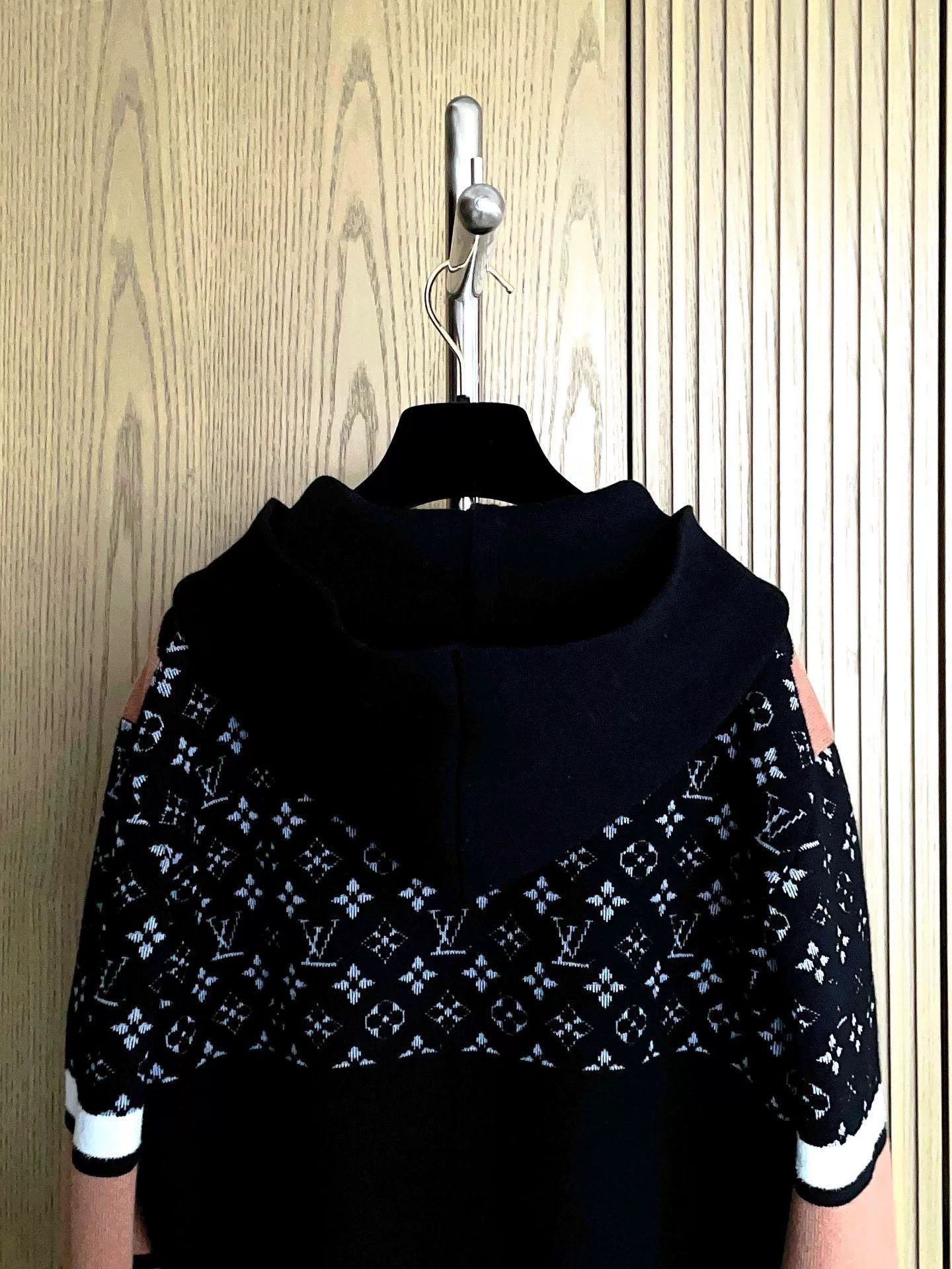 Louis Vuitton Louis Vuitton Hooded Wool Cashmere Knit Top Size S / US 4 / IT 40 - 5 Thumbnail
