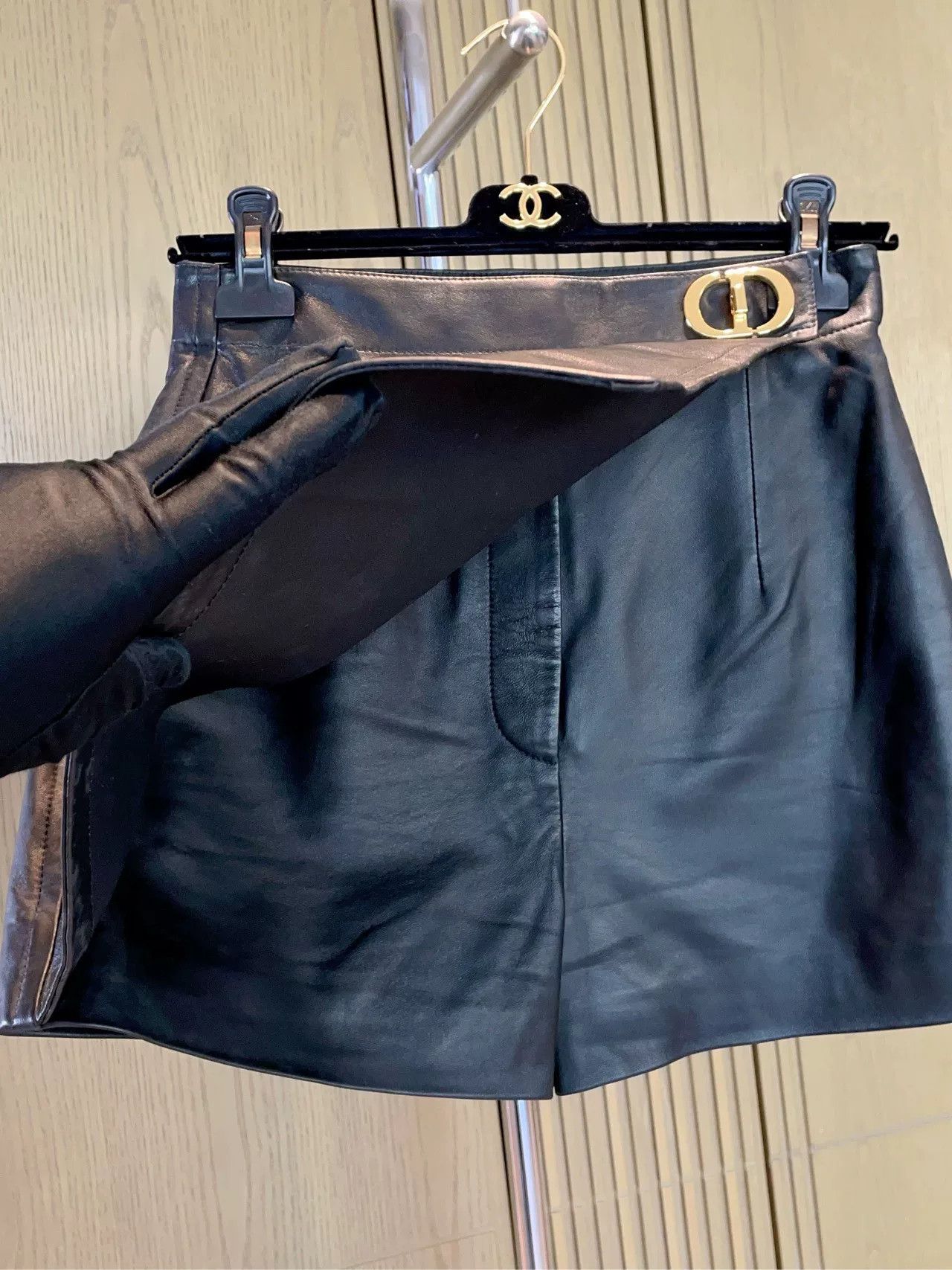 Dior Dior Black Lambskin CD Gold Buckle Skort Size 36" / US 14 / IT 50 - 5 Thumbnail