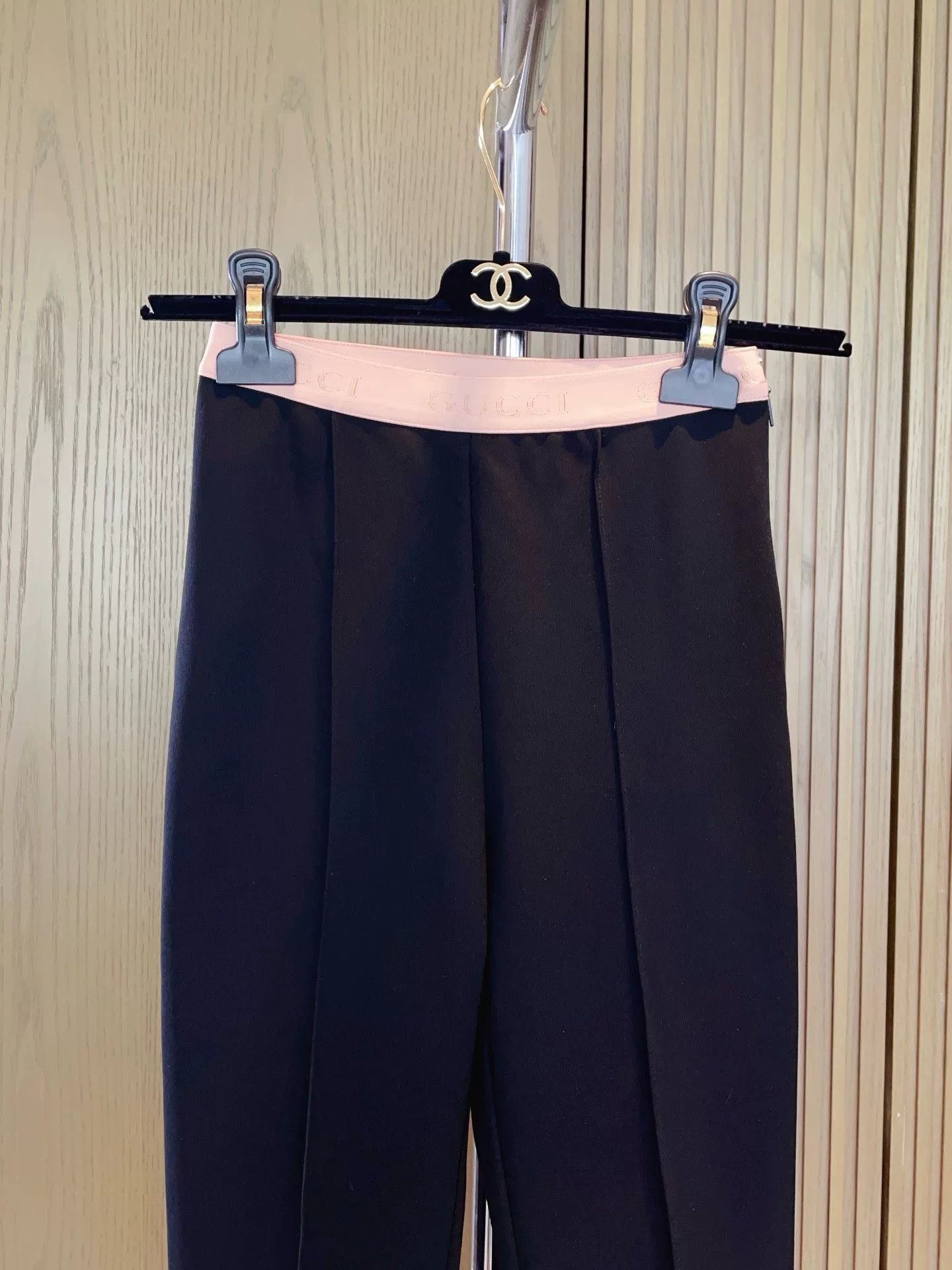Gucci Gucci Black Pink Letter High-Waist Stretch Leggings Size 27" / US 4 / IT 40 - 3 Thumbnail