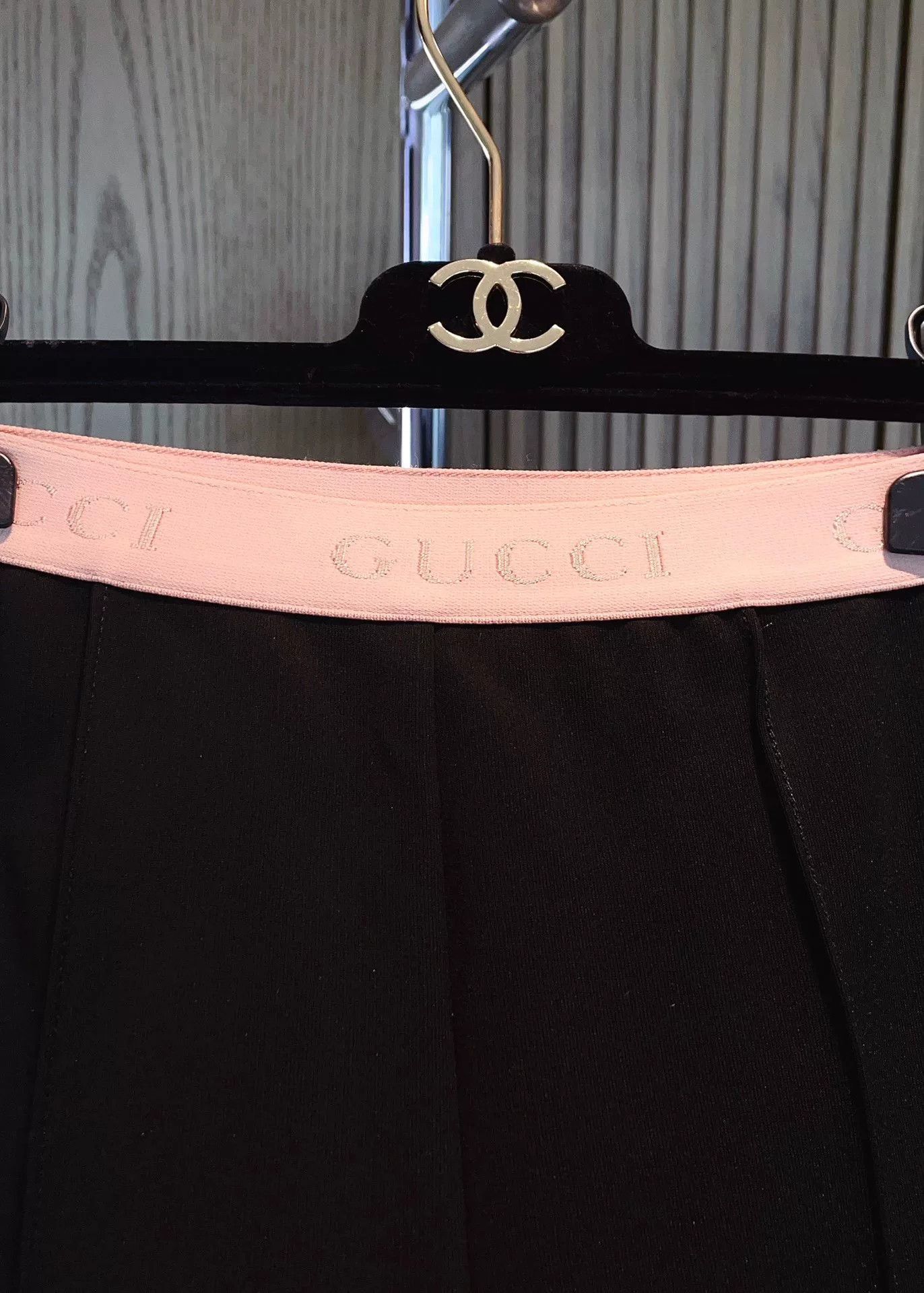 Gucci Gucci Black Pink Letter High-Waist Stretch Leggings Size 27" / US 4 / IT 40 - 6 Thumbnail