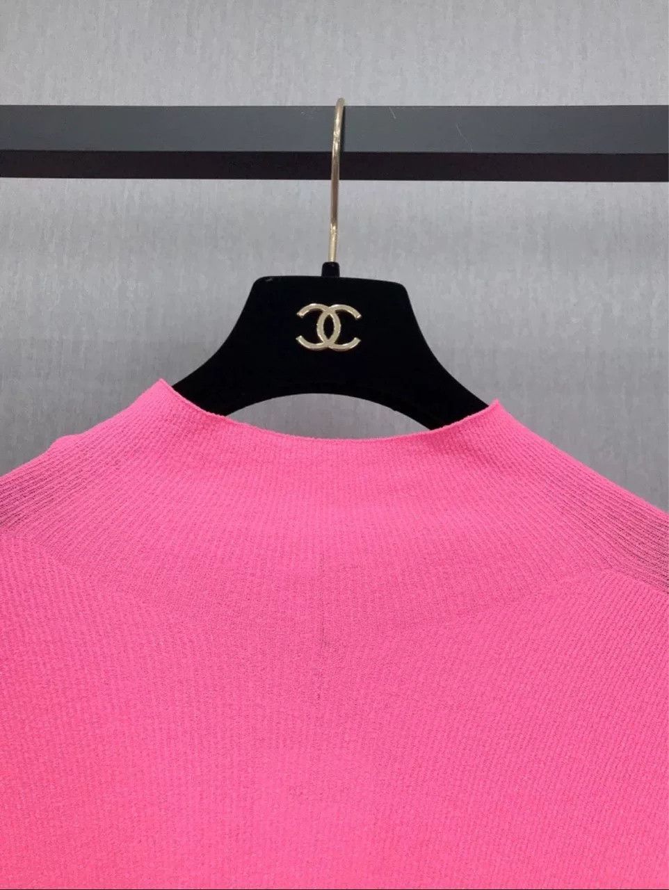 Celine Celine Semi-High Neck Pink Top Size L / US 10 / IT 46 - 3 Thumbnail