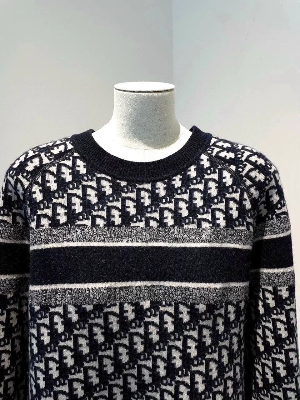 Dior Dior Round Neck Oversized Monogram Cashmere Sweater Size M / US 6-8 / IT 42-44 - 5 Thumbnail