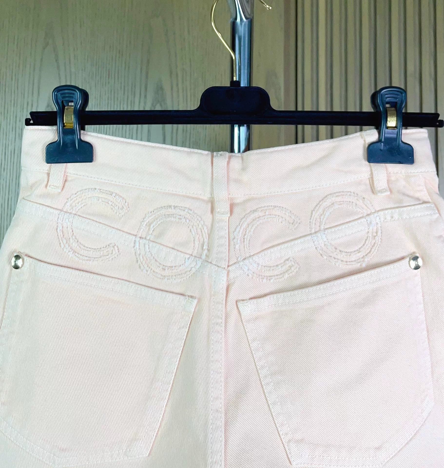 Chanel Chanel Coco Orange Pink Denim Shorts Size 34" / US 12 / IT 48 - 6 Thumbnail