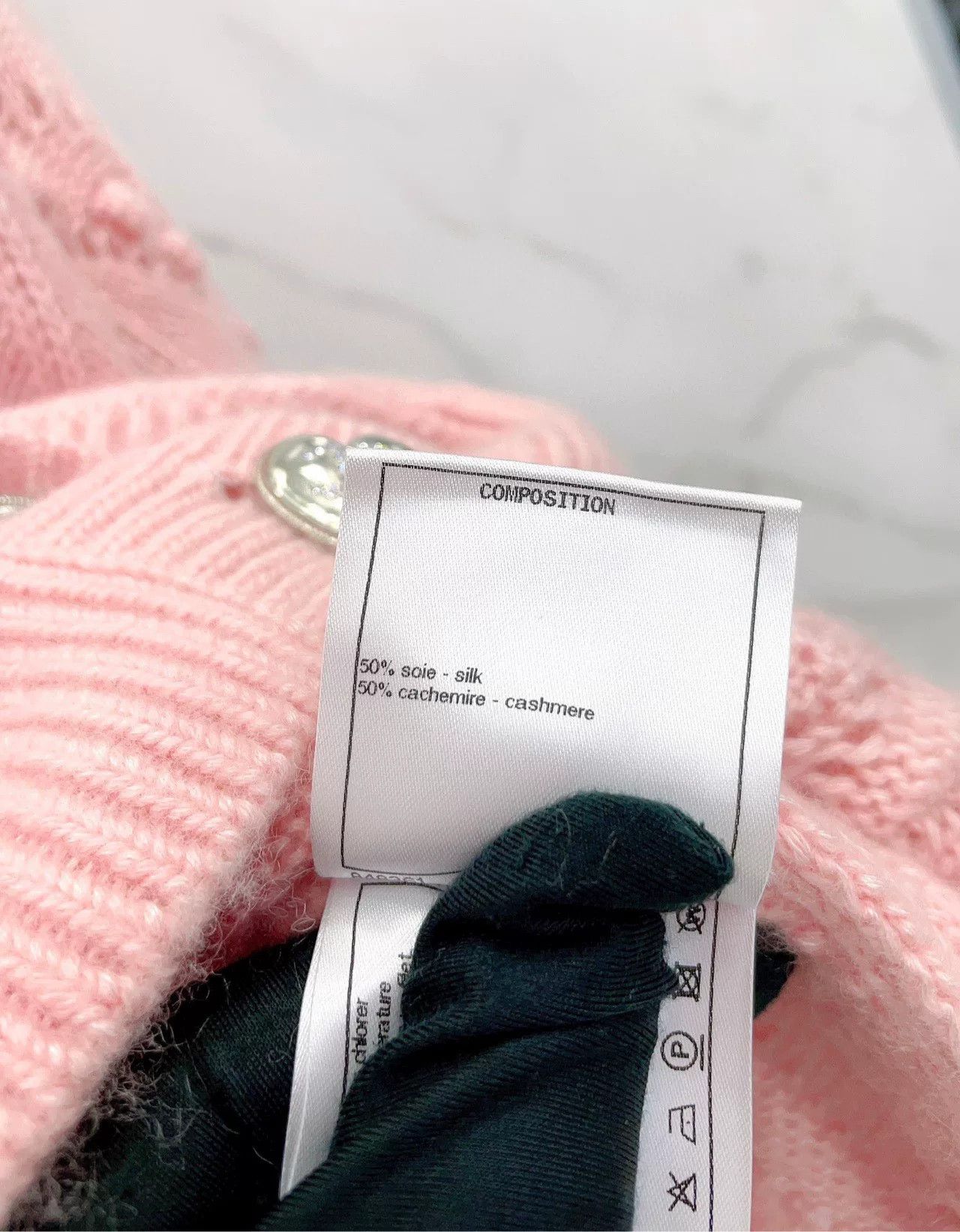 Chanel Chanel 21B Pink Knit Cardigan Silver Heart Buttons Size XXS / US 00 / IT 34 - 9 Thumbnail