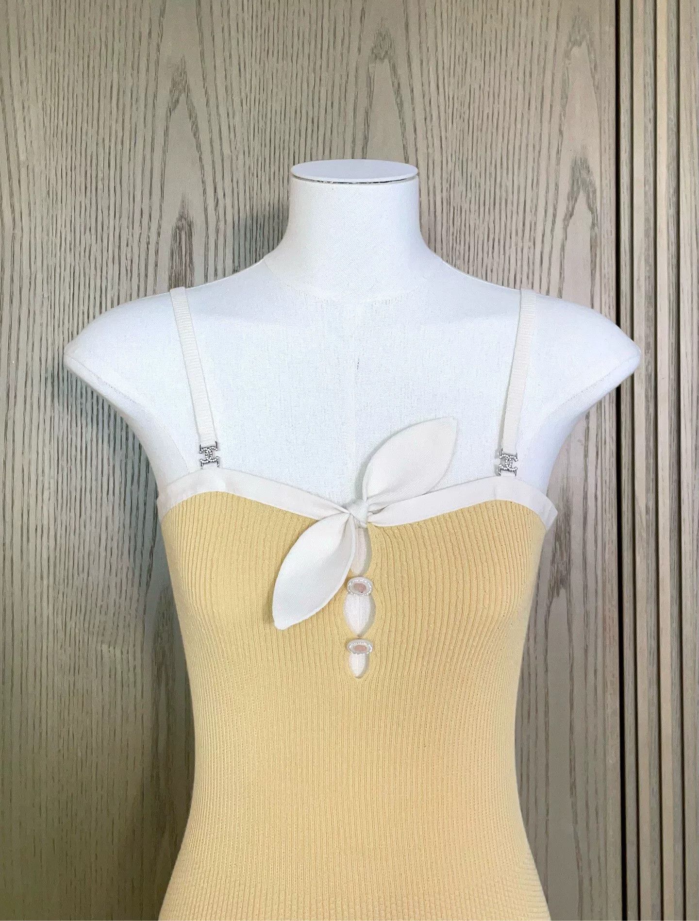 Chanel Chanel 22P Yellow Rabbit Ear Camisole Size XXS / US 00 / IT 34 - 4 Thumbnail