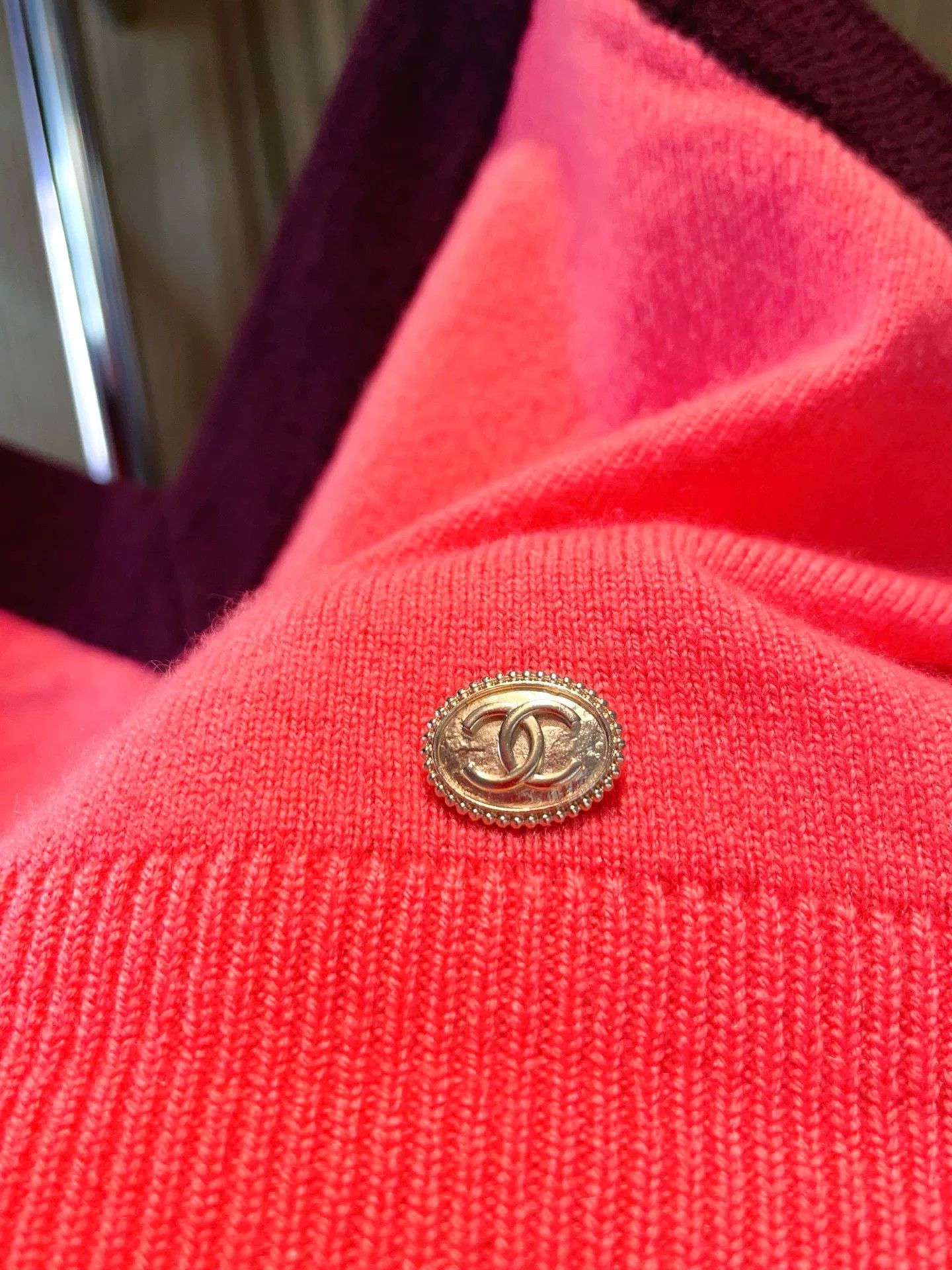 Chanel Chanel Pink V-neck Cashmere Camisole Size S / US 4 / IT 40 - 6 Thumbnail