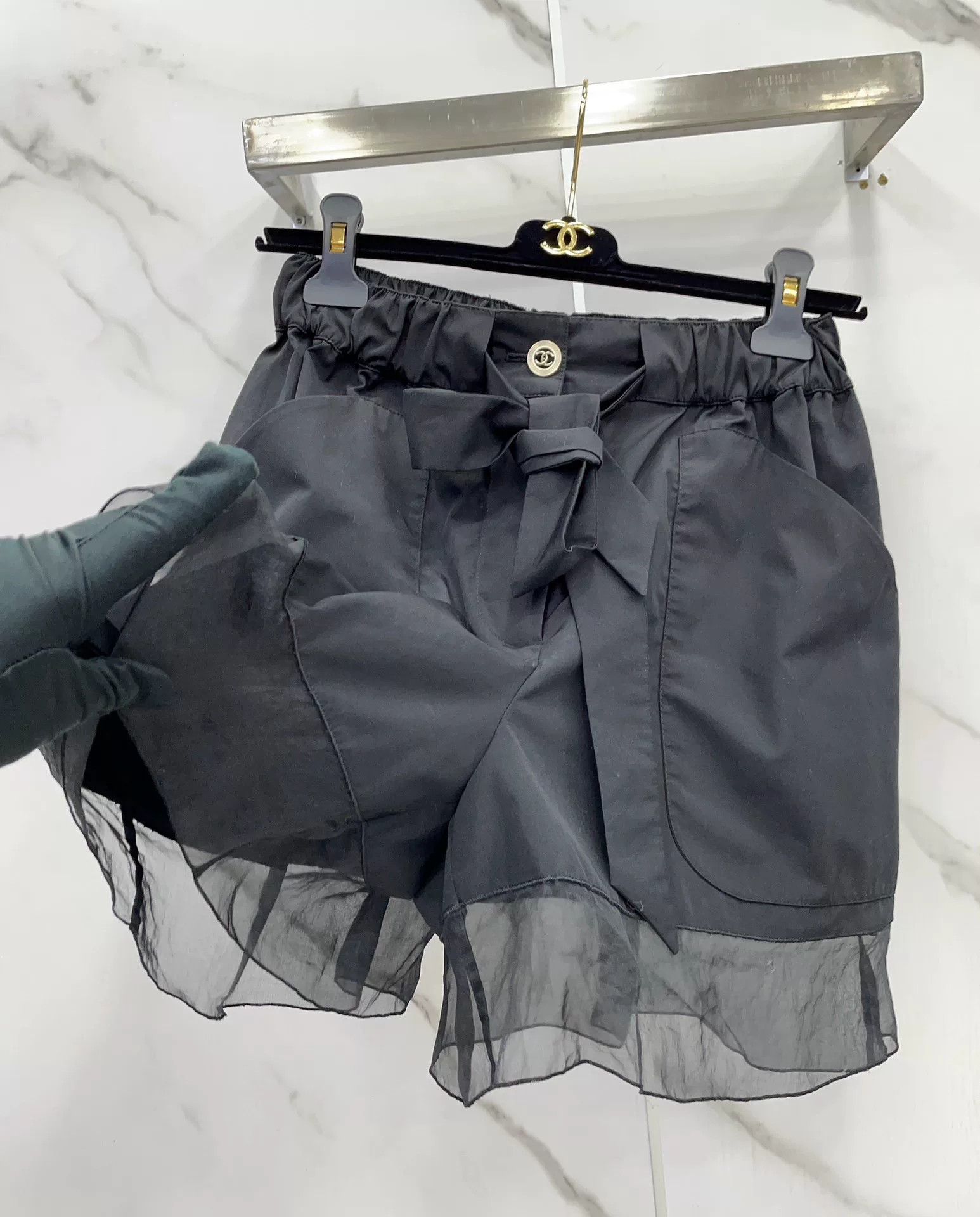 Chanel Chanel Black Tulle Bow Tie Shorts Size 34" / US 12 / IT 48 - 5 Thumbnail
