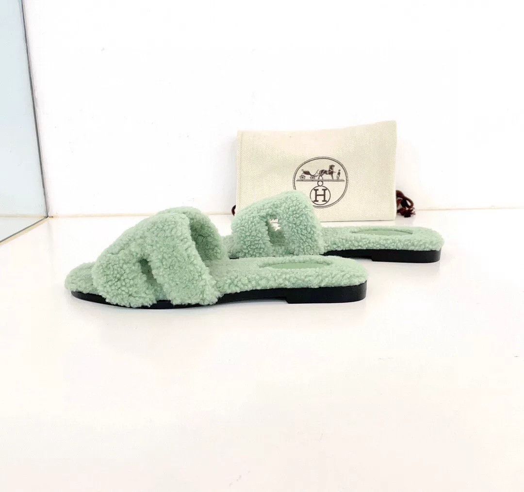 Hermes Hermes Classic H Plush Teddy Slippers Size US 6 / IT 36 - 3 Thumbnail
